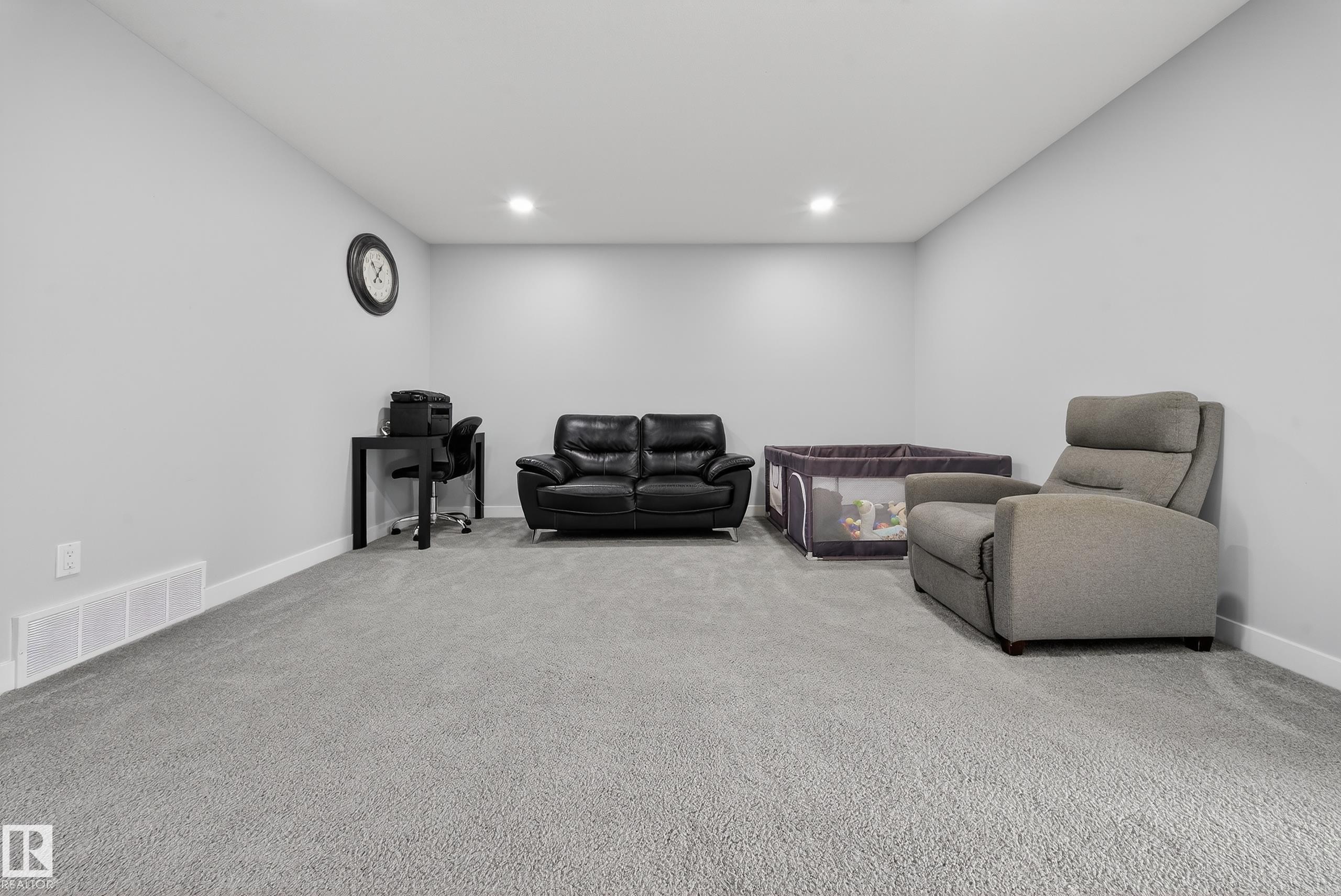 Photo 35 at 2084 Graydon Hill SW, Graydon Hill, Edmonton