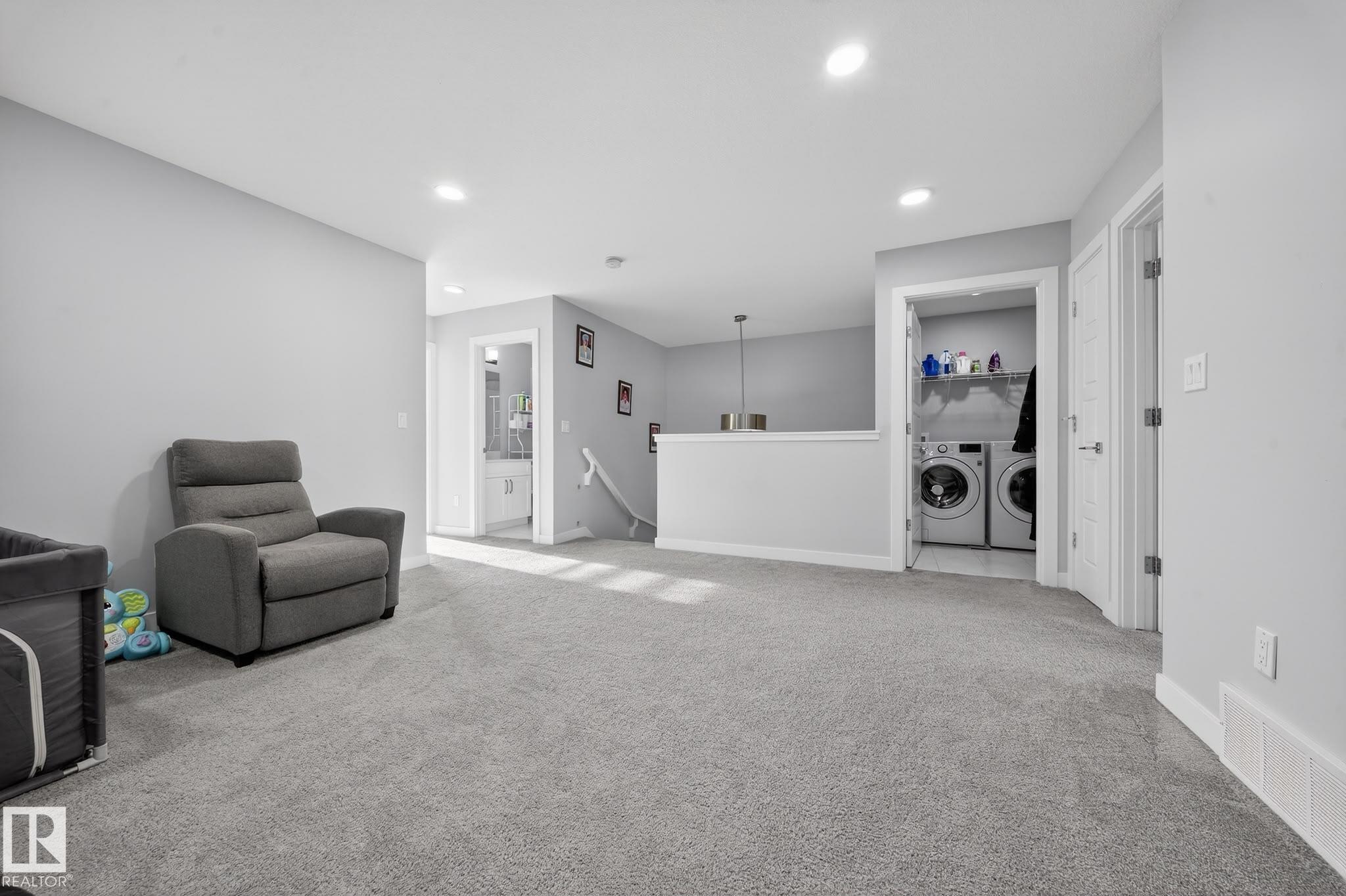 Photo 8 at 2084 Graydon Hill SW, Graydon Hill, Edmonton