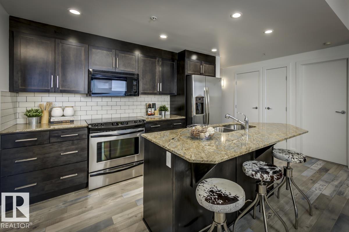 Photo 6 at 205 - 11933 Jasper Avenue NW, Wîhkwêntôwin, Edmonton