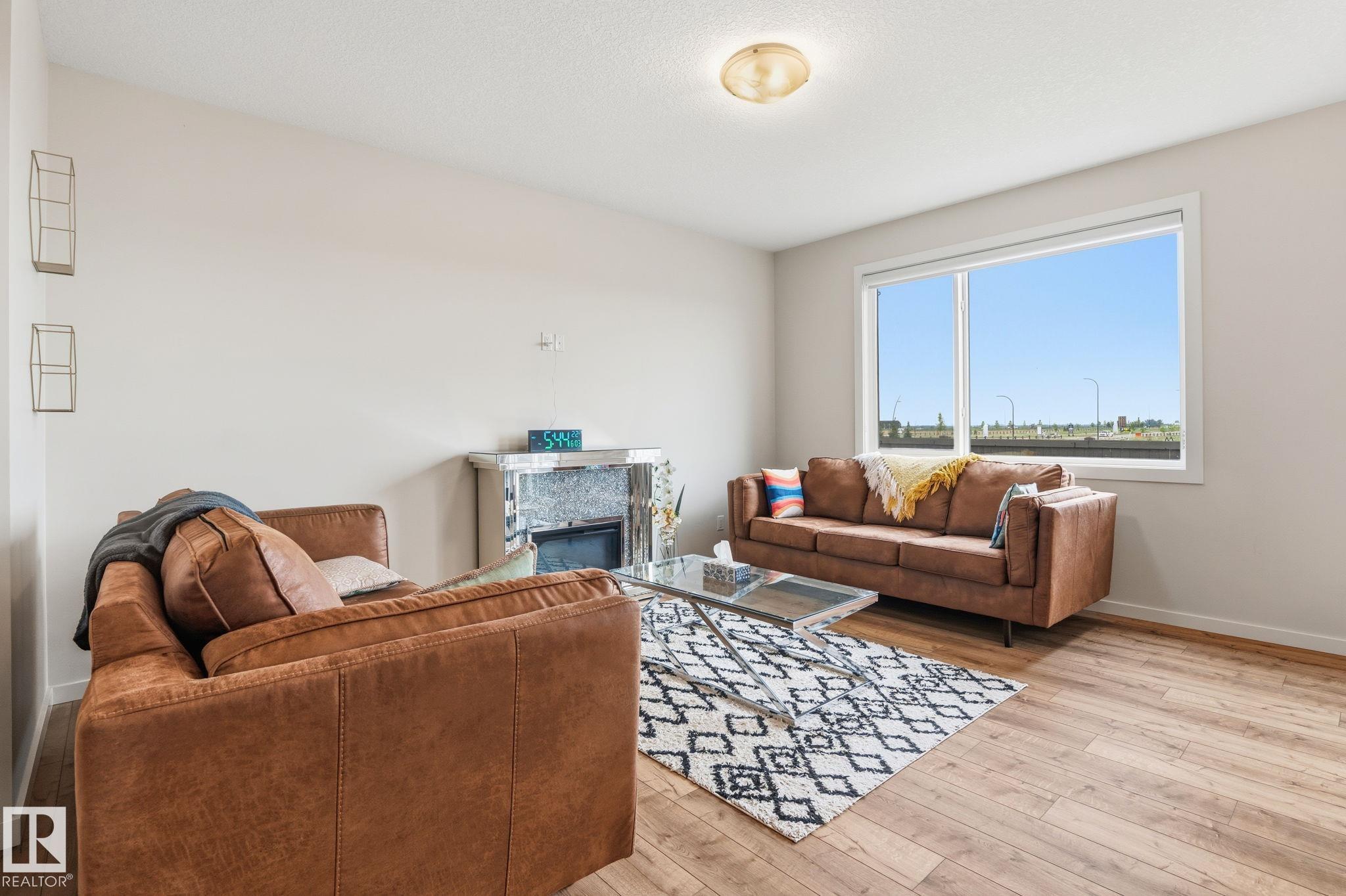 20011 26, The Uplands, Edmonton