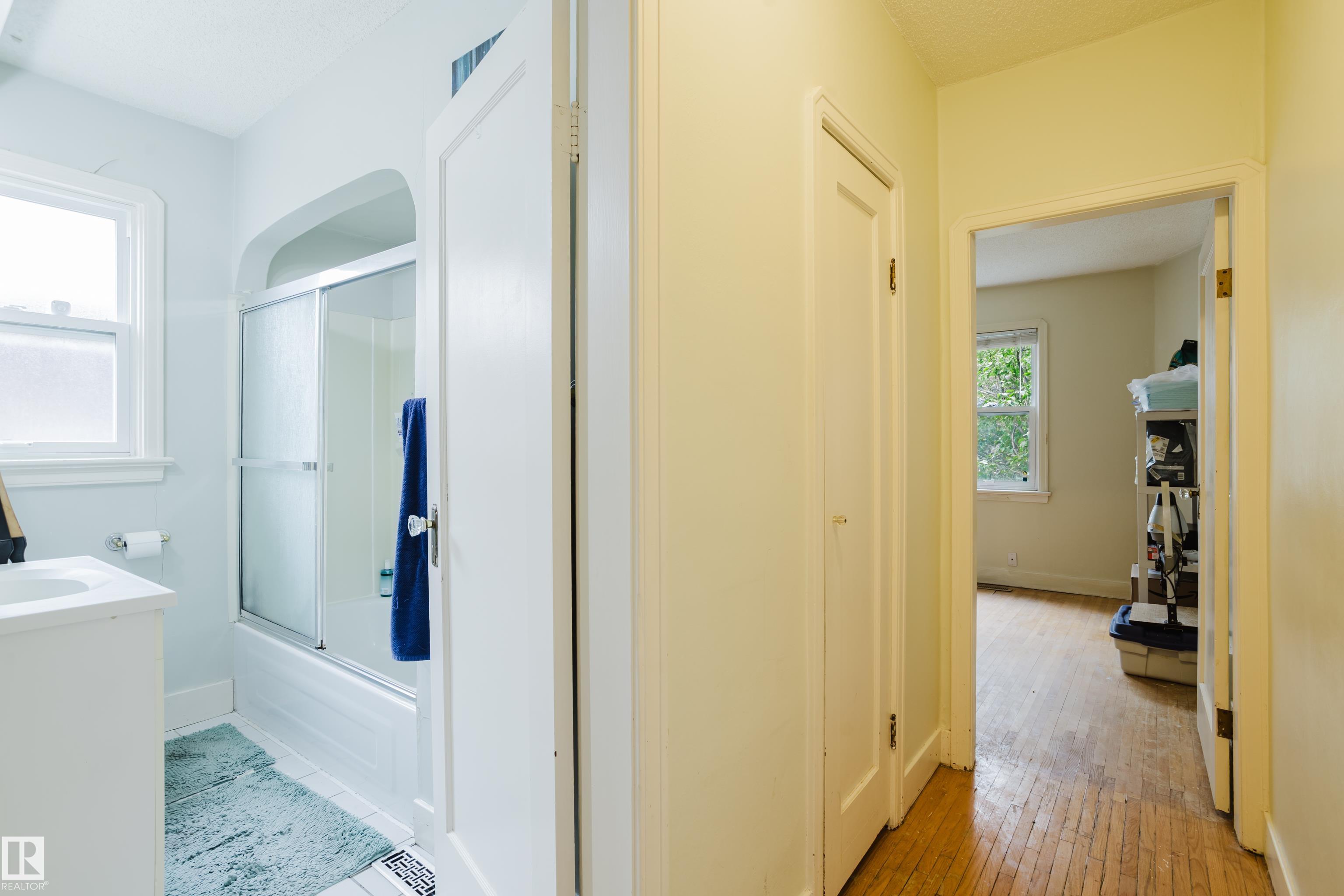 Photo 20 at 11158 65 Street NW, Highlands, Edmonton