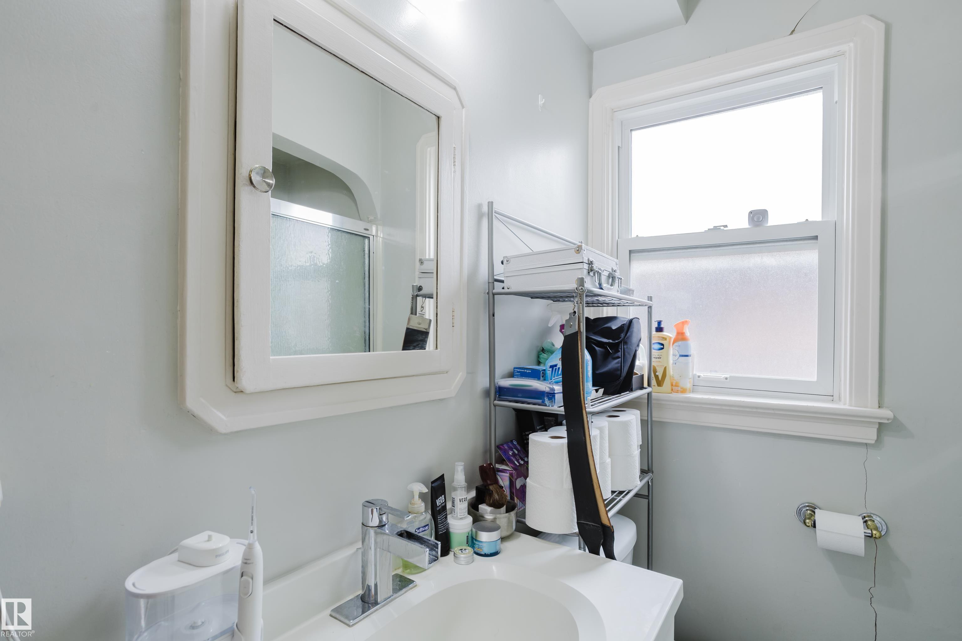Photo 22 at 11158 65 Street NW, Highlands, Edmonton