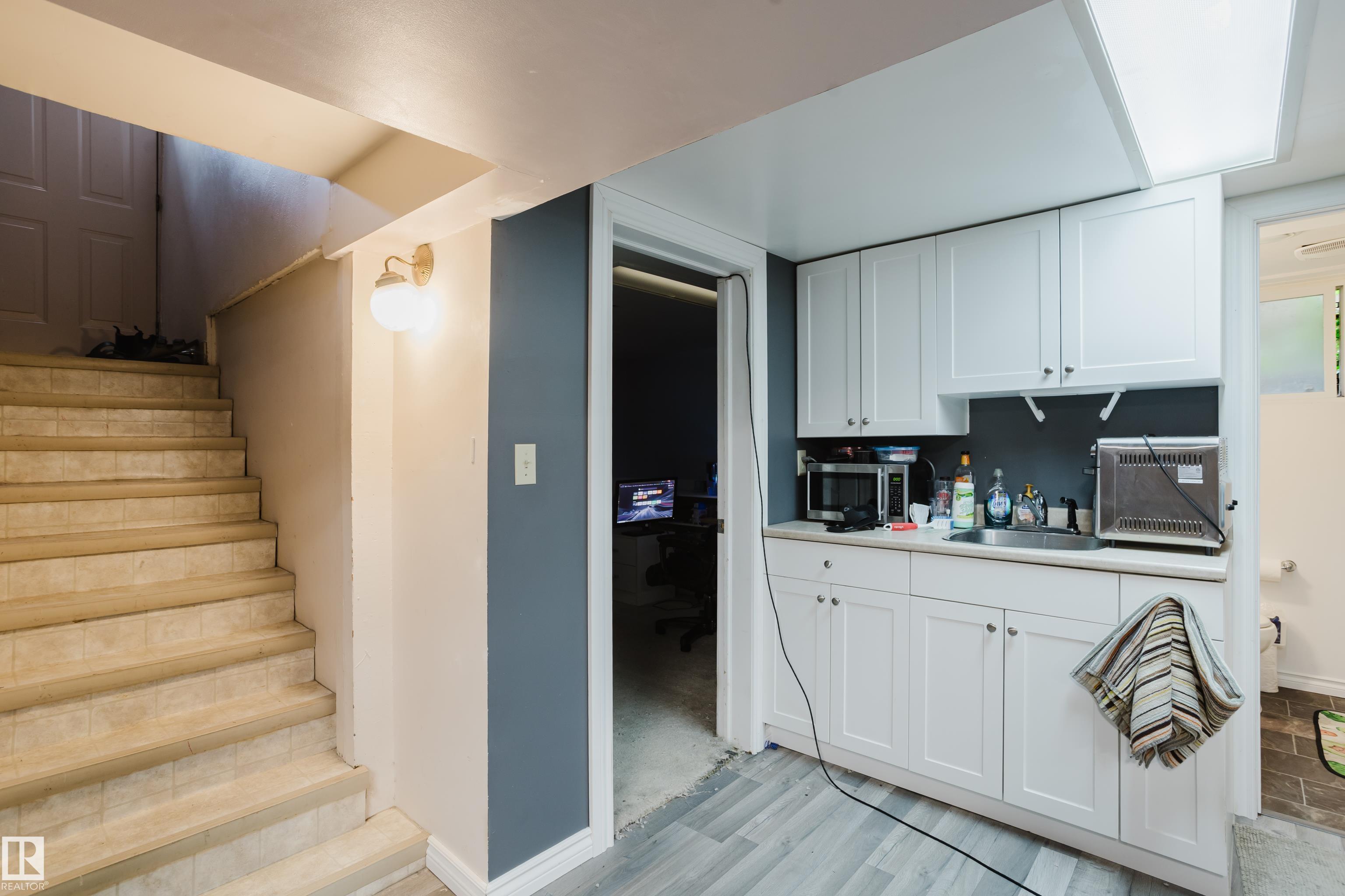 Photo 28 at 11158 65 Street NW, Highlands, Edmonton