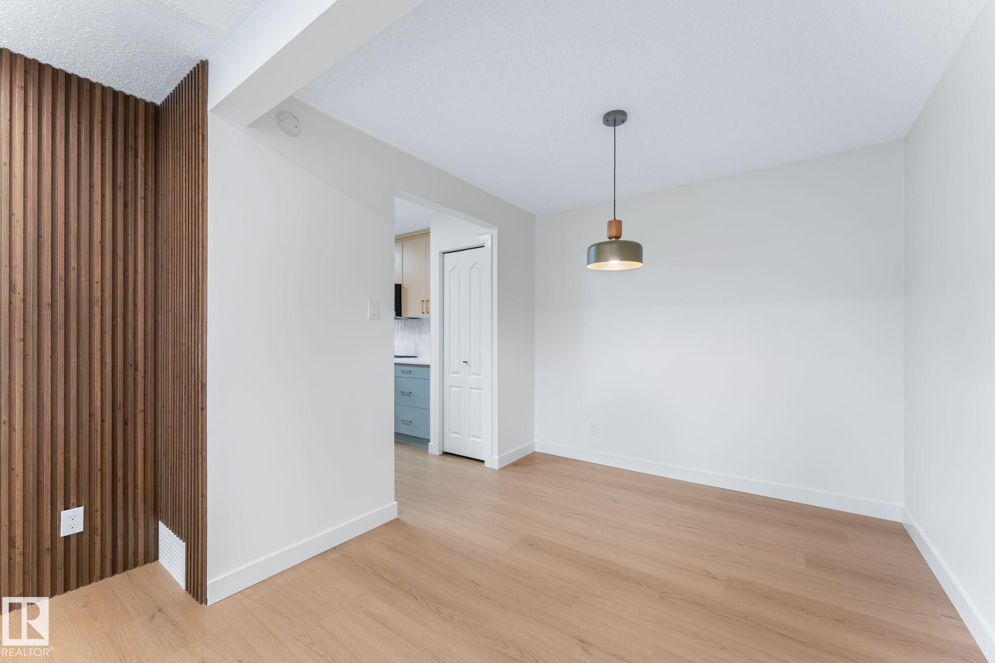 Photo 12 at 4 Belmead Gardens NW, Belmead, Edmonton