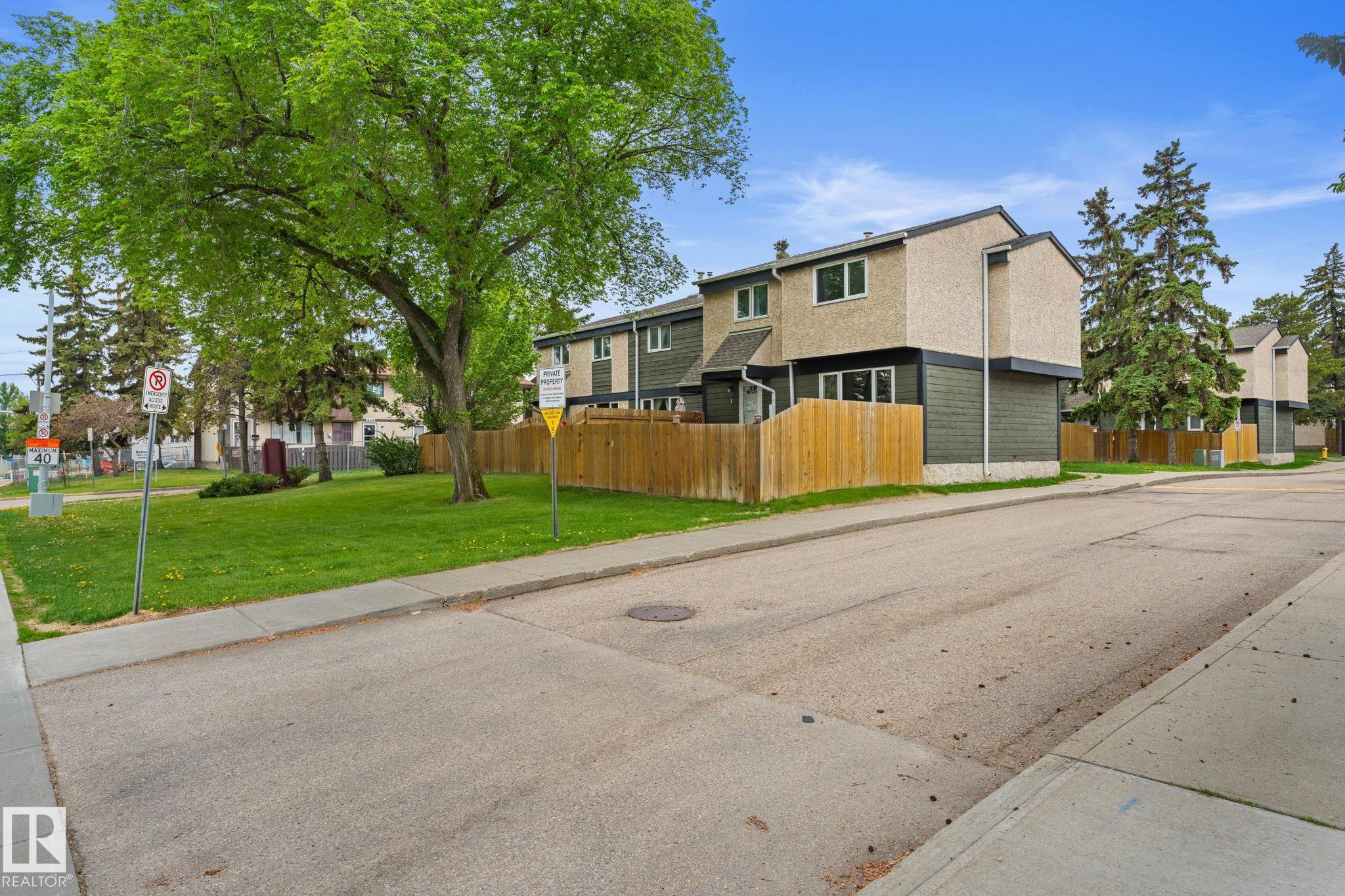 Photo 45 at 4 Belmead Gardens NW, Belmead, Edmonton