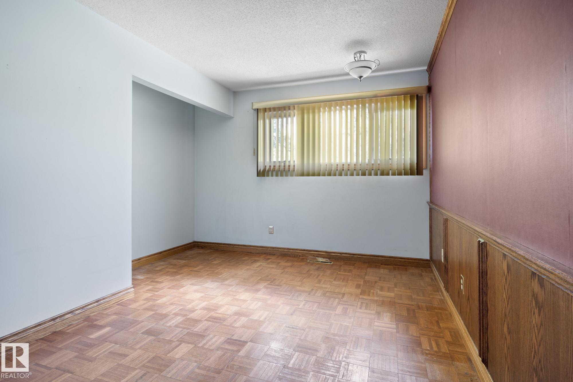 Photo 20 at 9 Glenview Crescent, Grandin, St. Albert