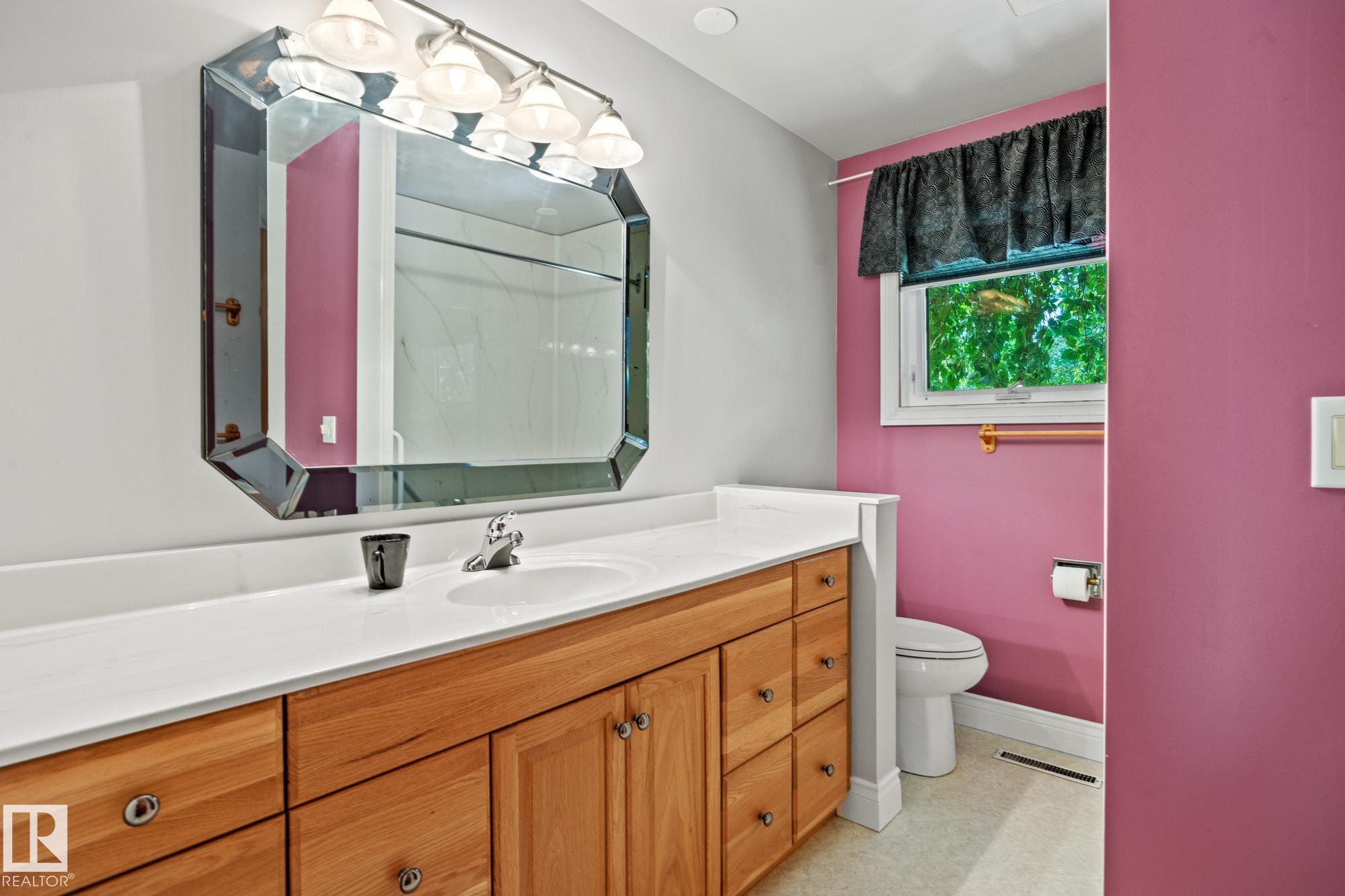 Photo 26 at 9 Glenview Crescent, Grandin, St. Albert