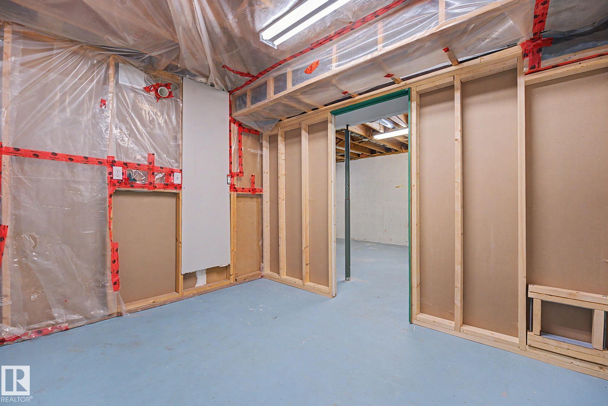 Photo 31 at 13303 47 Street NW, Sifton Park, Edmonton