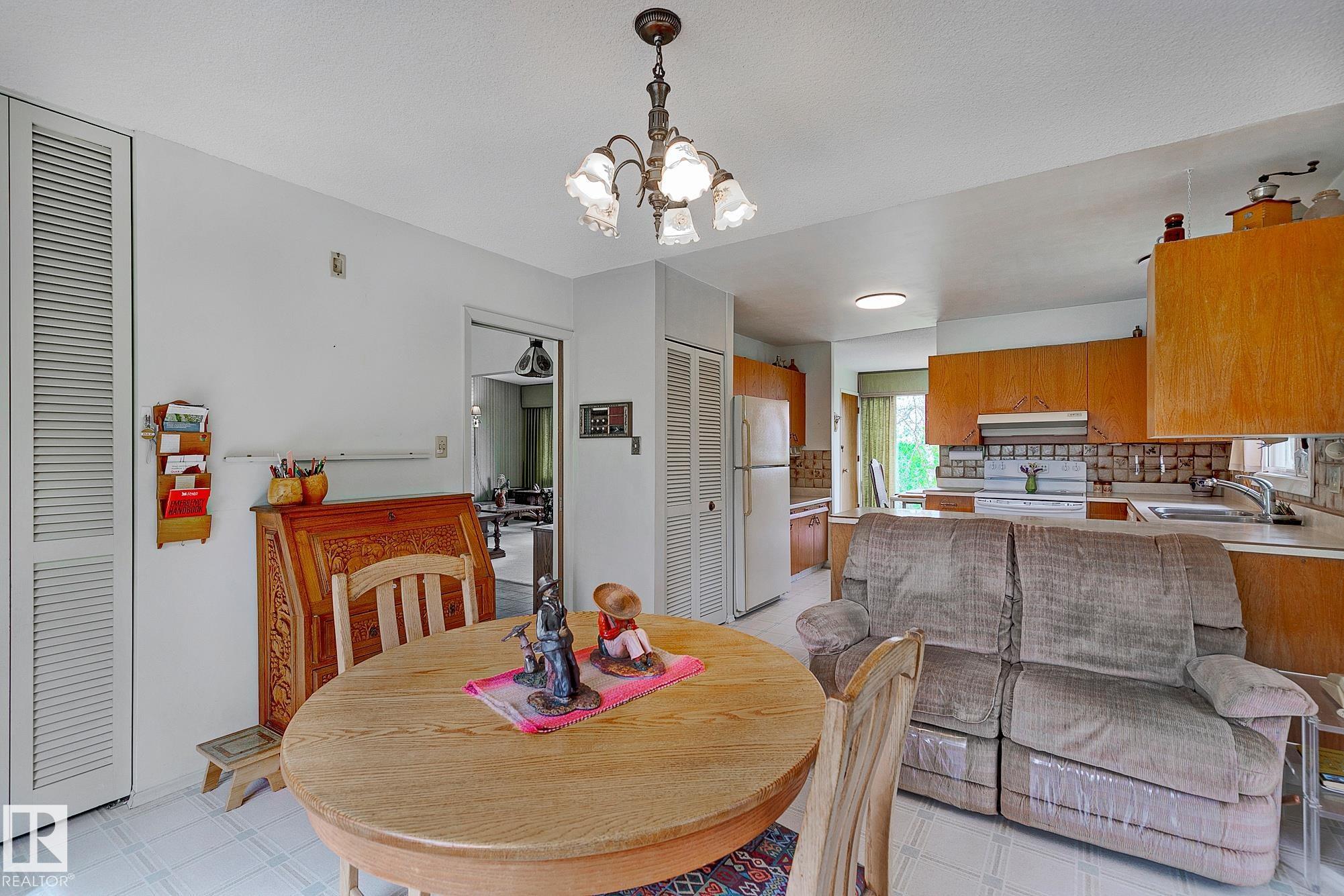 Photo 13 at 140 Windermere Drive NW, Windermere, Edmonton