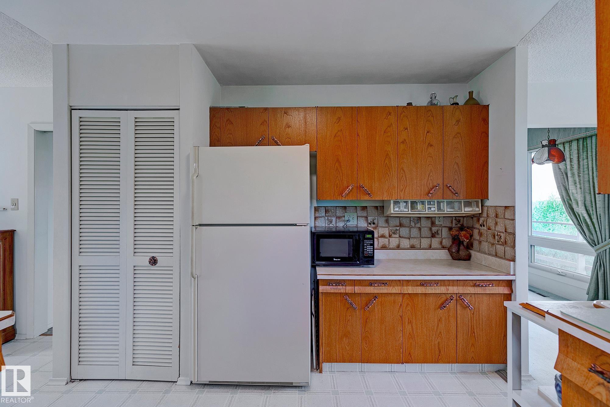 Photo 17 at 140 Windermere Drive NW, Windermere, Edmonton