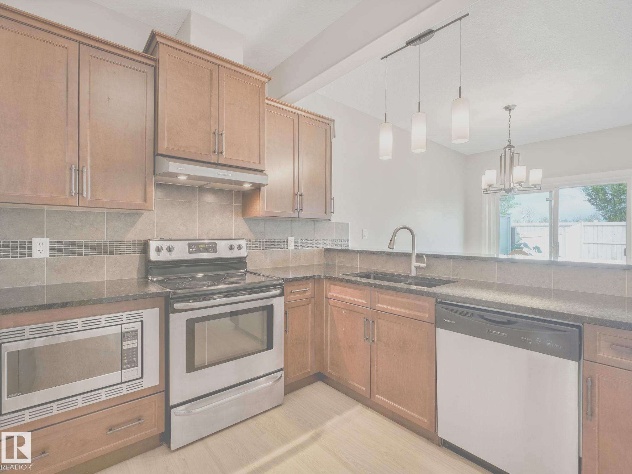 Photo 6 at 16124 10 Avenue SW, Glenridding Heights, Edmonton