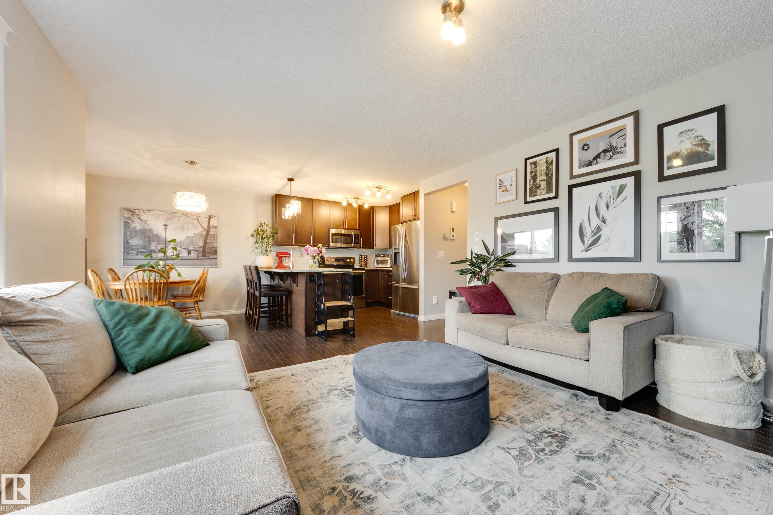 Photo 11 at 9005 217 Street NW, Rosenthal, Edmonton