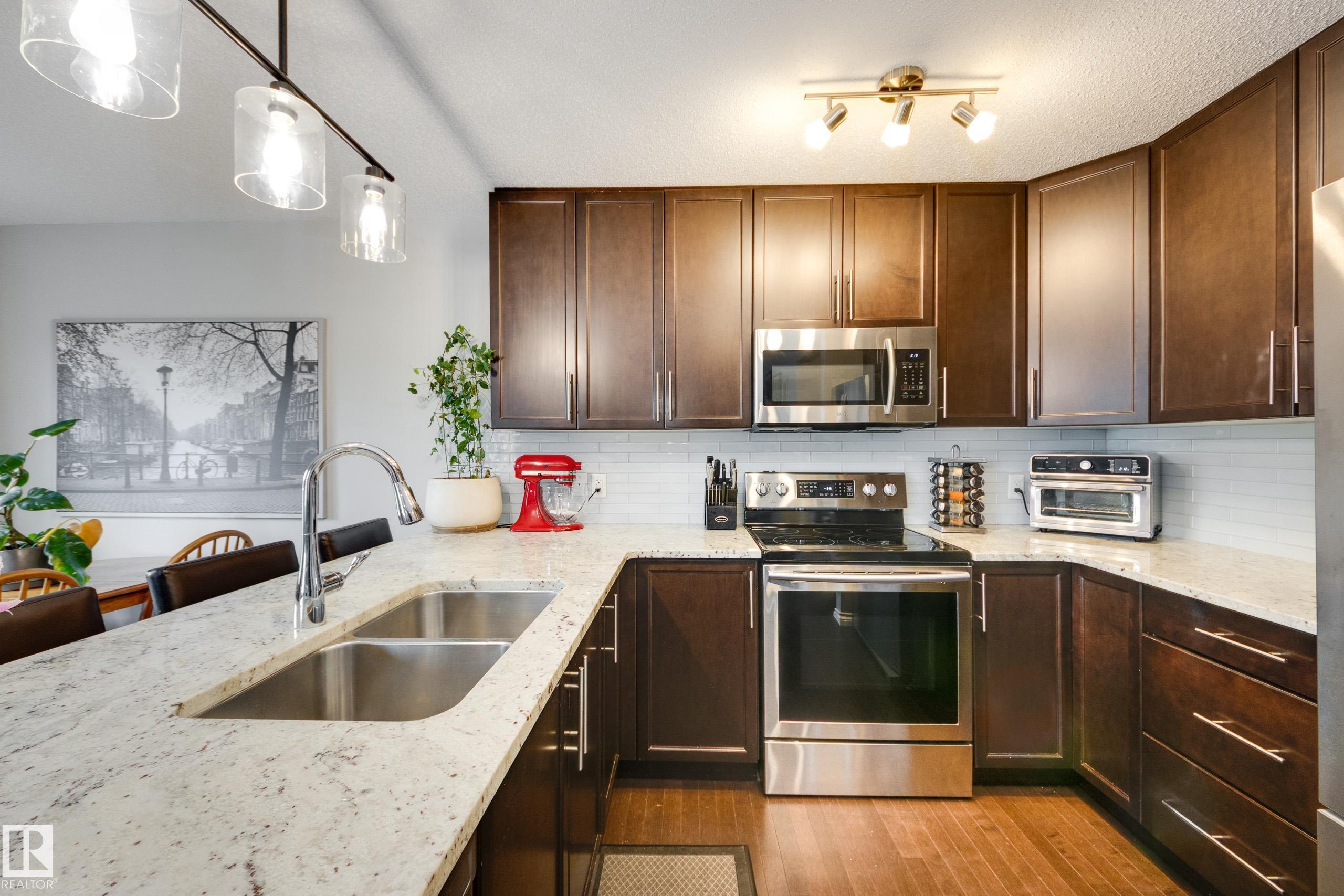 Photo 20 at 9005 217 Street NW, Rosenthal, Edmonton