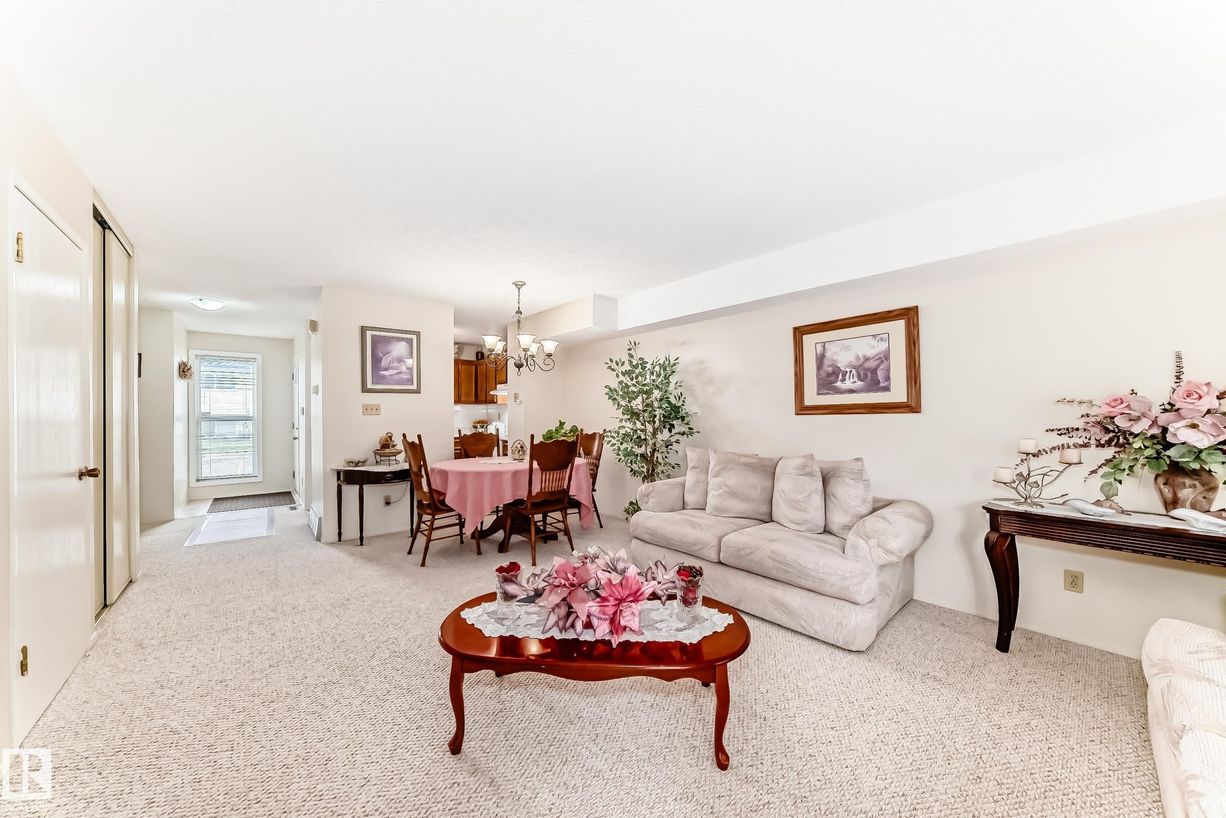 Photo 15 at 15 - 6220 172 Street NW, Callingwood South, Edmonton