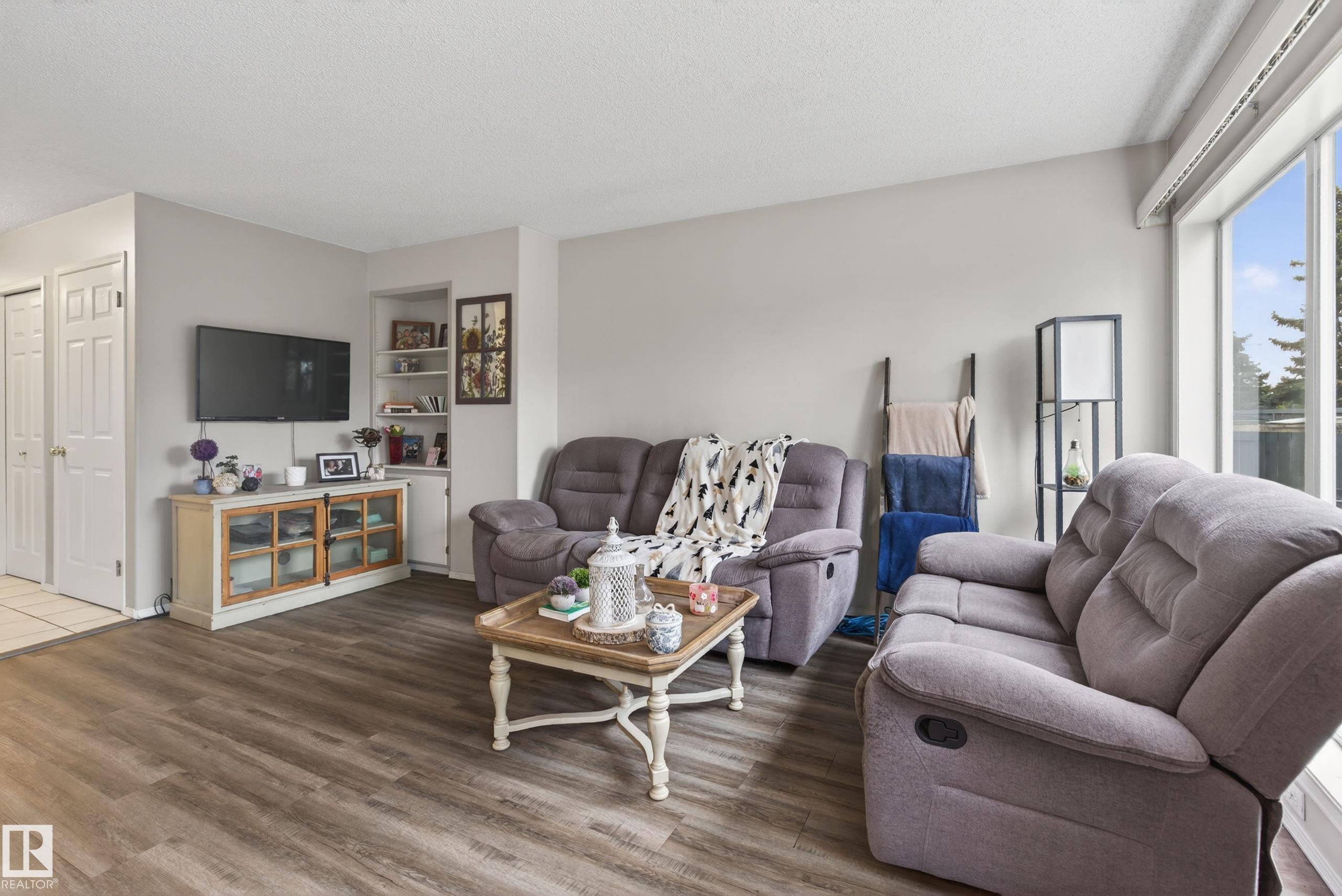 Photo 14 at 21 - 501 Youville Drive E NW, Tawa, Edmonton