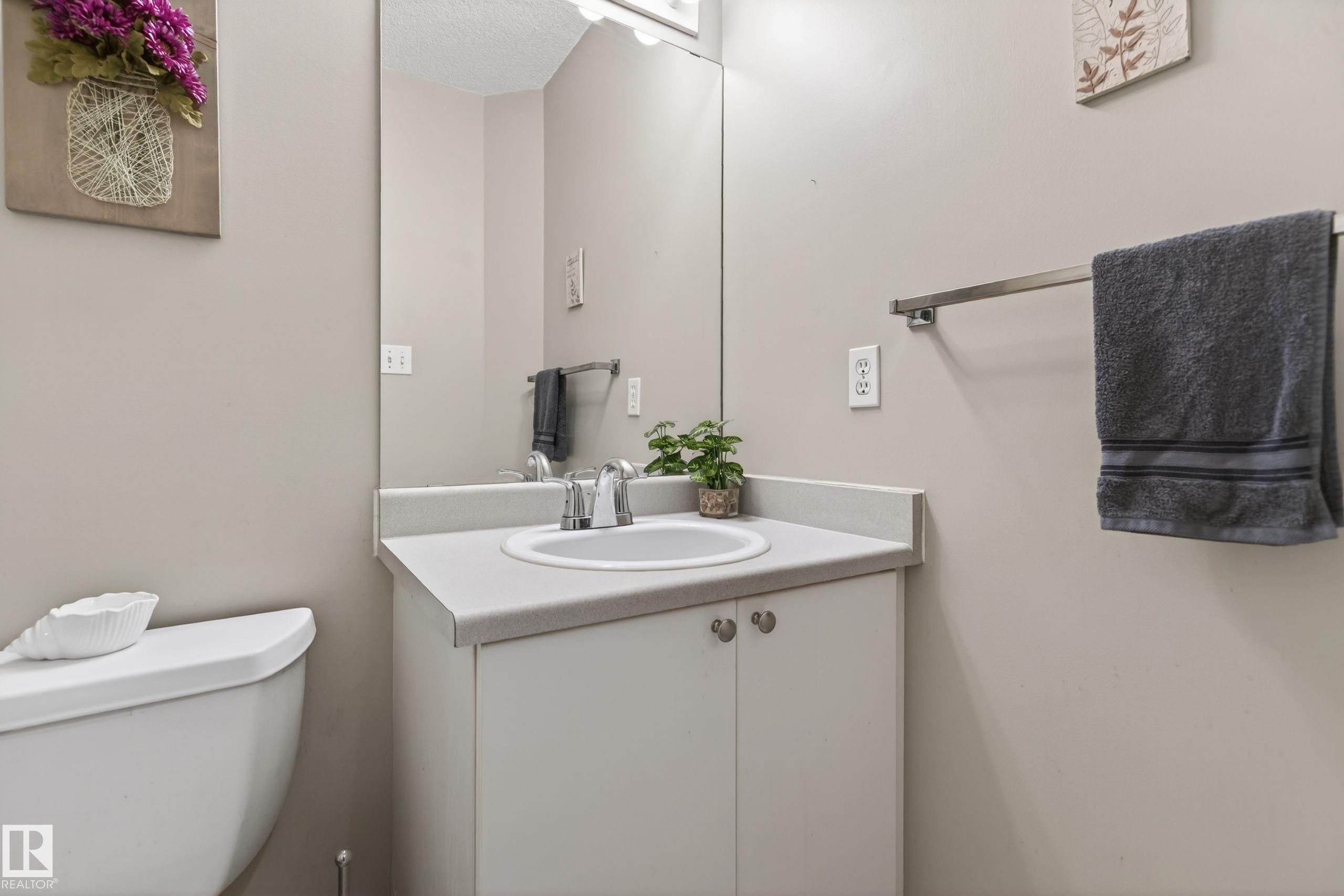 Photo 17 at 21 - 501 Youville Drive E NW, Tawa, Edmonton