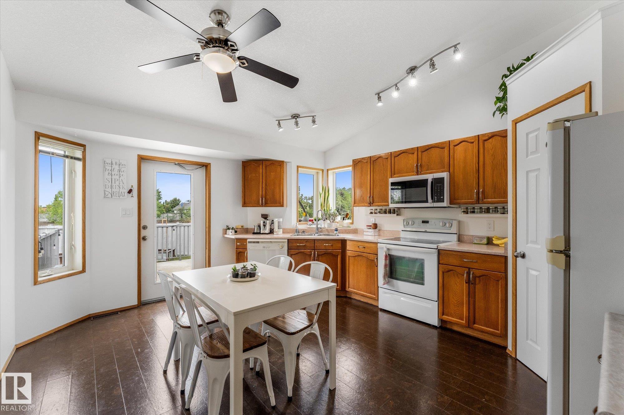 Photo 12 at 62 Heatherglen Crescent, Heatherglen, Spruce Grove
