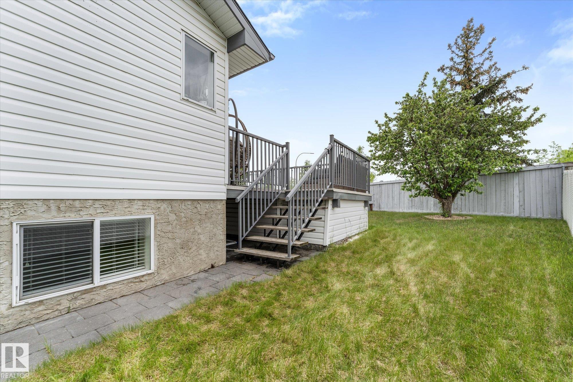 Photo 37 at 62 Heatherglen Crescent, Heatherglen, Spruce Grove