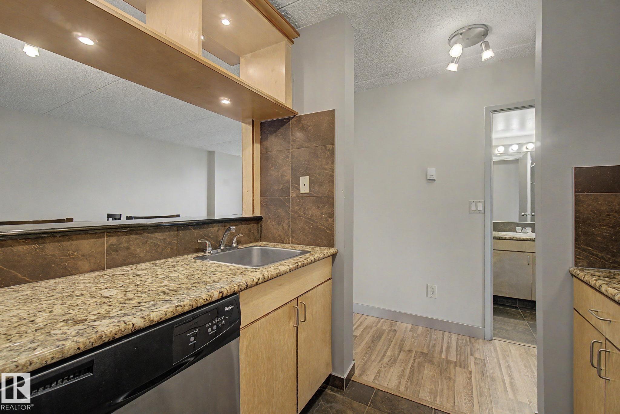 Photo 20 at 805 - 9917 110 Street NW, Wîhkwêntôwin, Edmonton