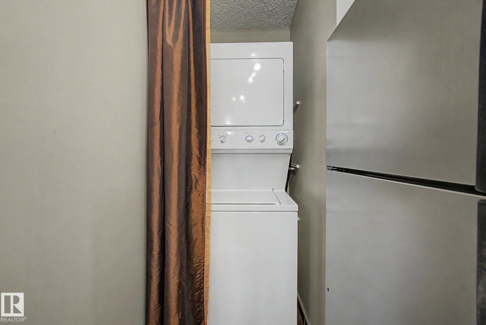 Photo 21 at 805 - 9917 110 Street NW, Wîhkwêntôwin, Edmonton
