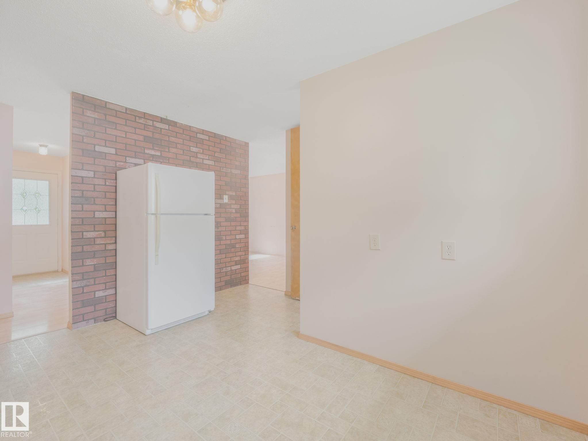 Photo 14 at 11 Salina Drive, Sturgeon Heights, St. Albert