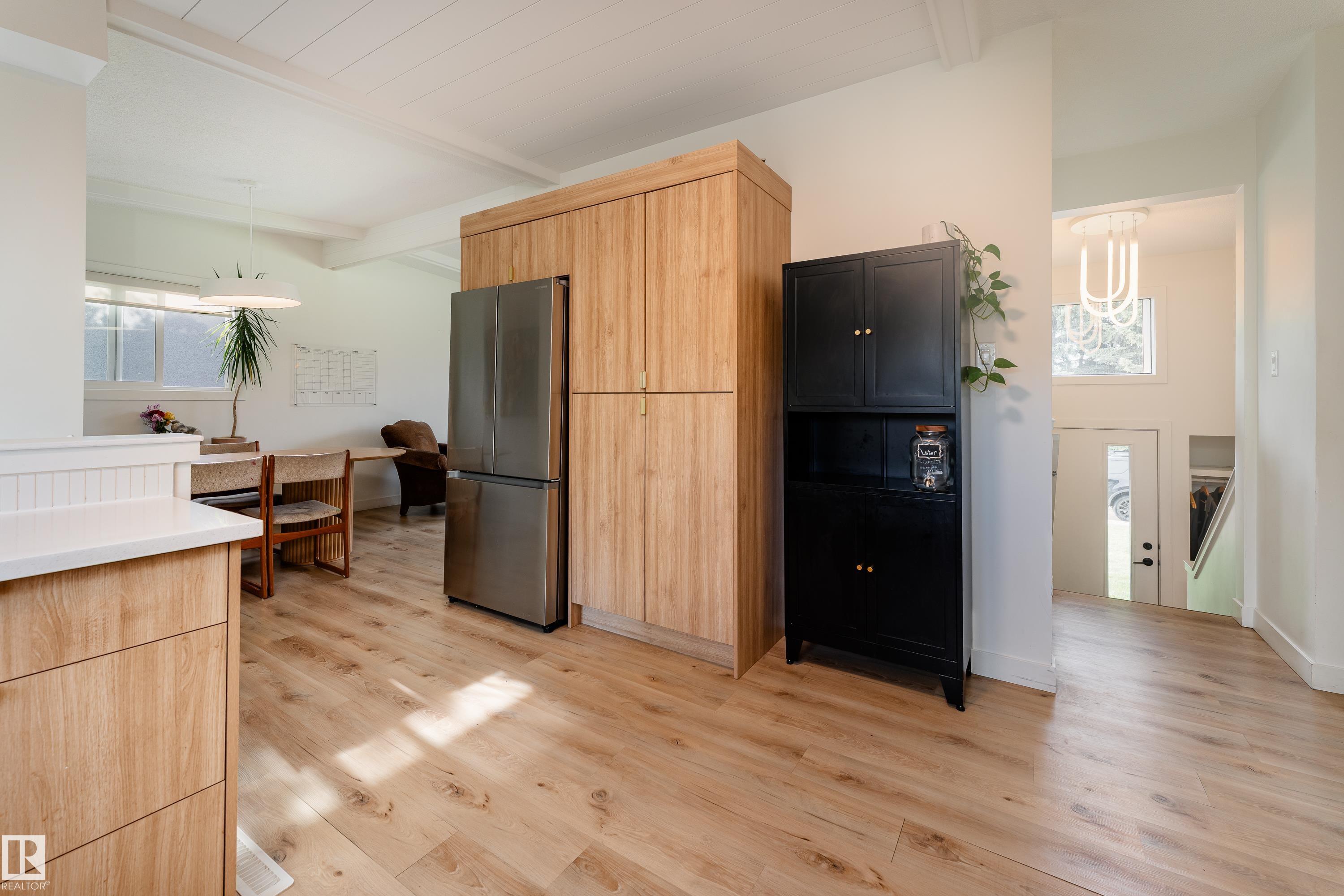 Photo 12 at 7107 87 Avenue NW, Kenilworth, Edmonton