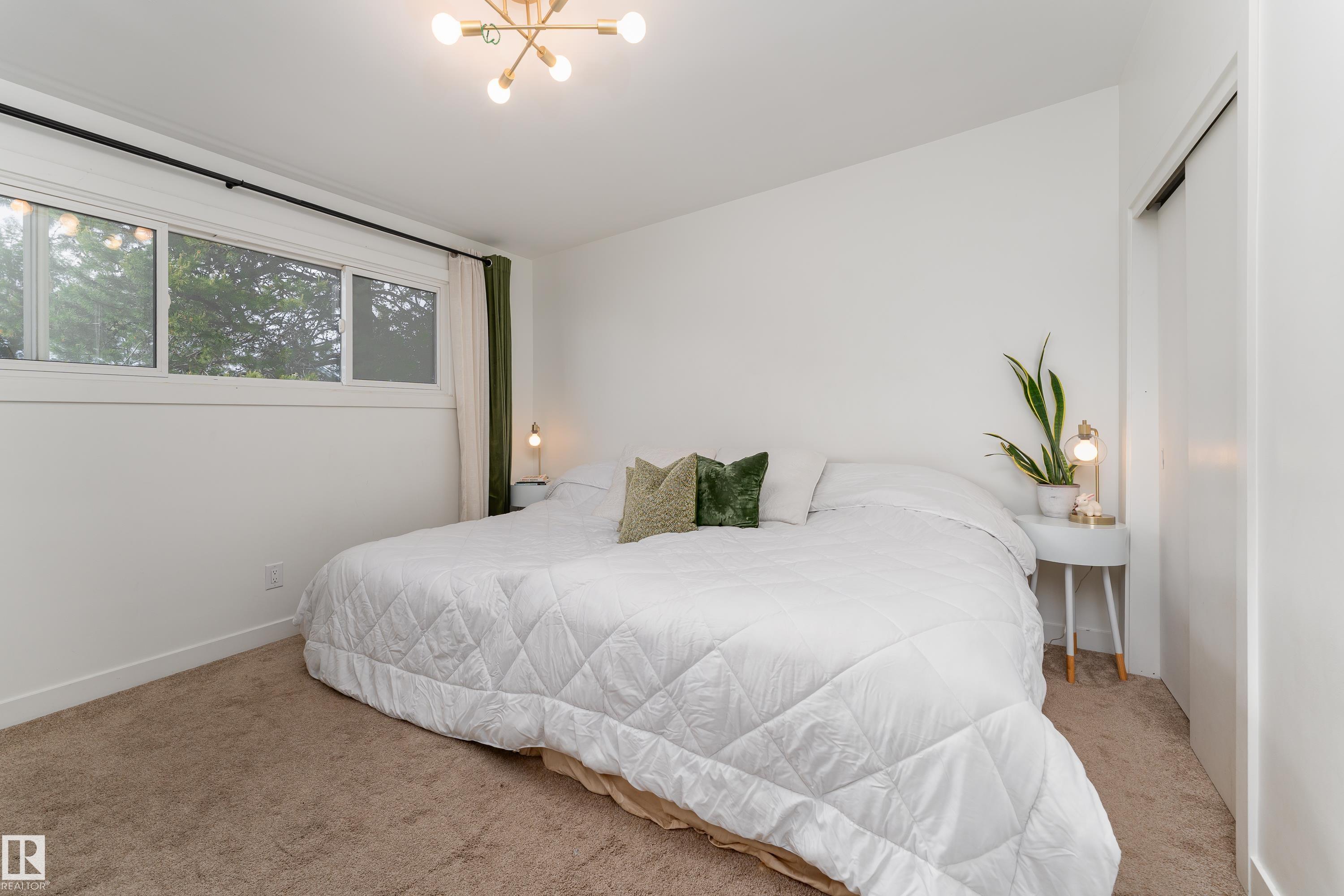 Photo 15 at 7107 87 Avenue NW, Kenilworth, Edmonton