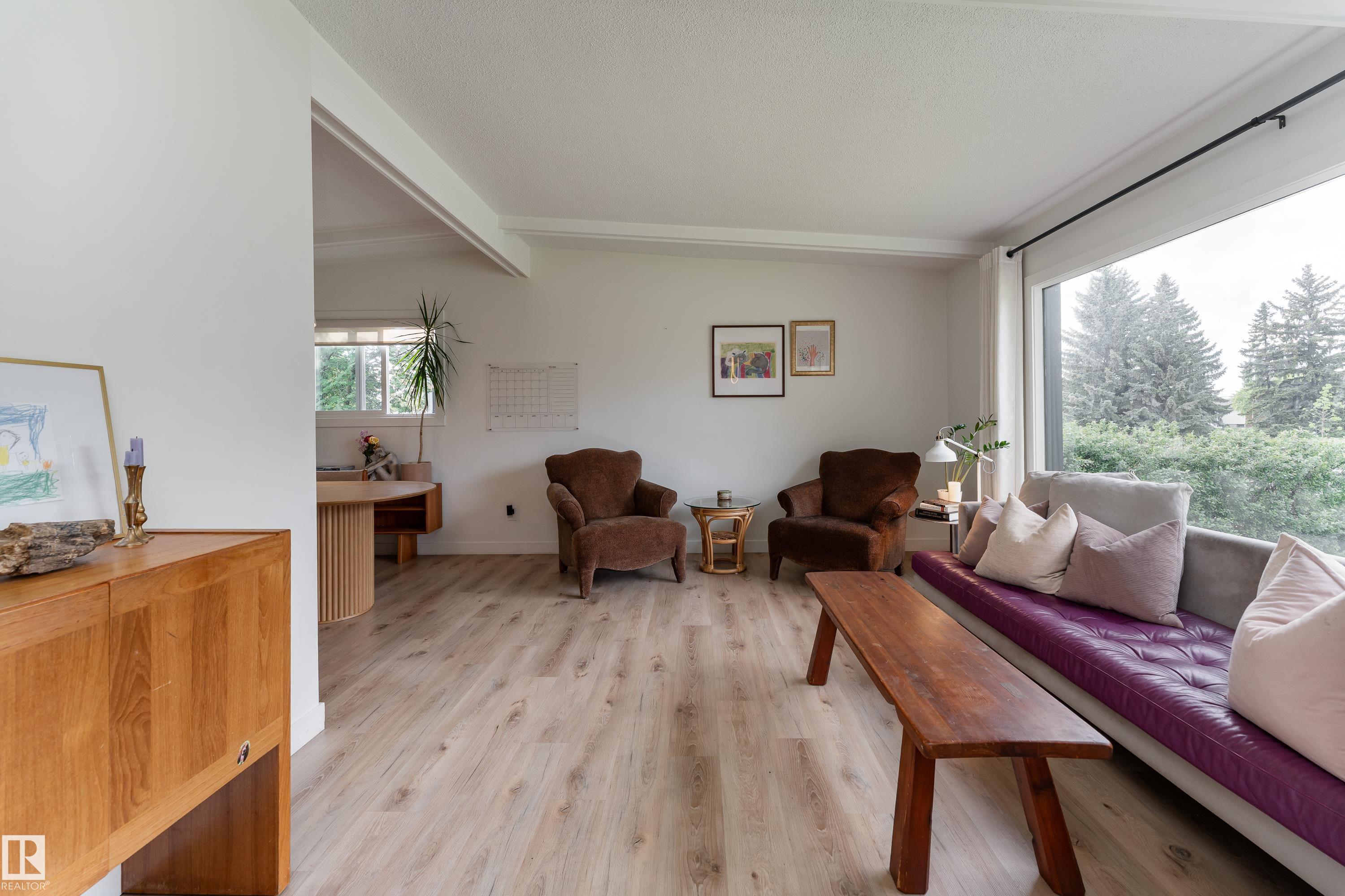 7107 87 Avenue NW, Kenilworth, Edmonton