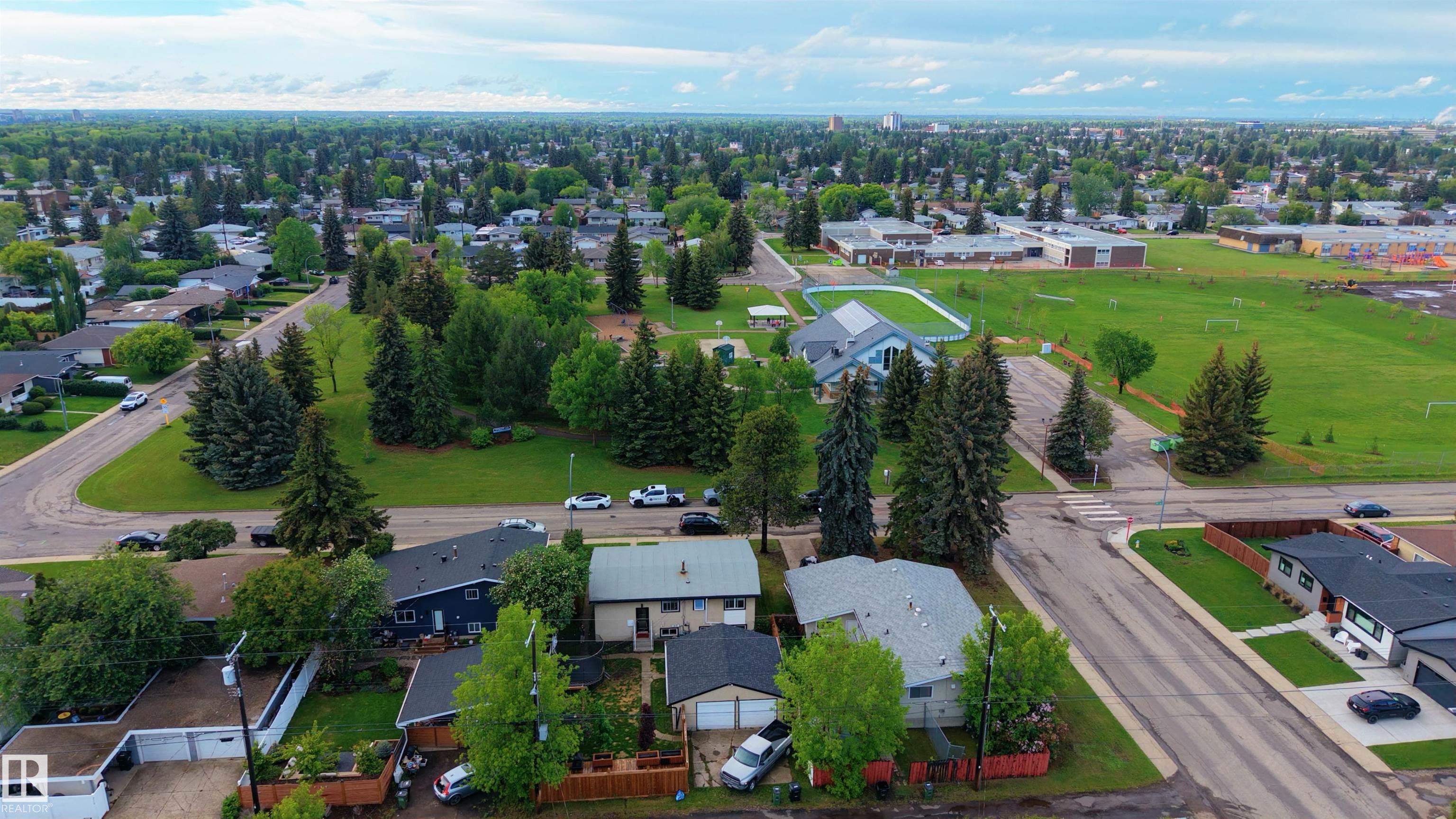 Photo 55 at 7107 87 Avenue NW, Kenilworth, Edmonton