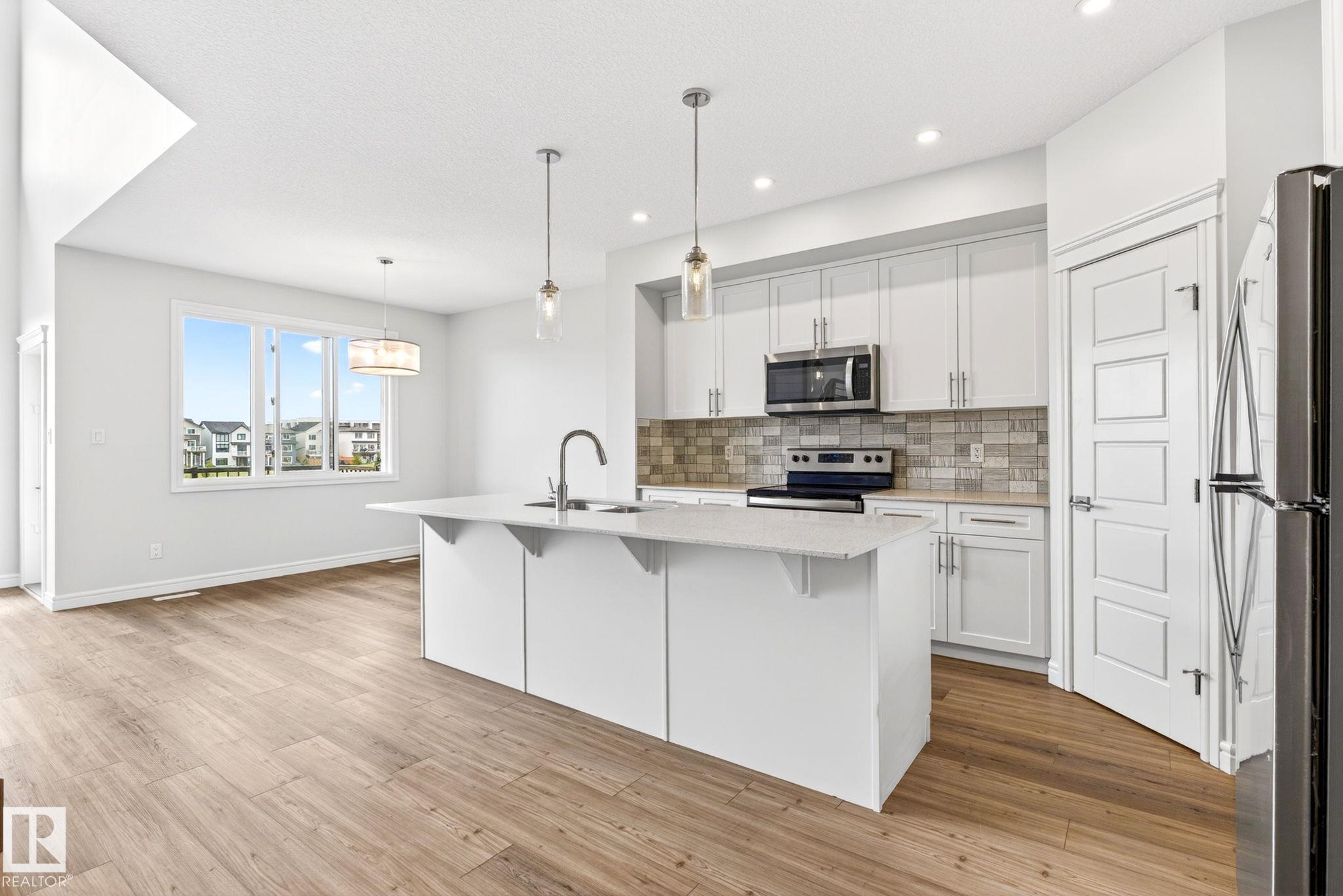 Photo 14 at 2539 208 Street NW, The Uplands, Edmonton