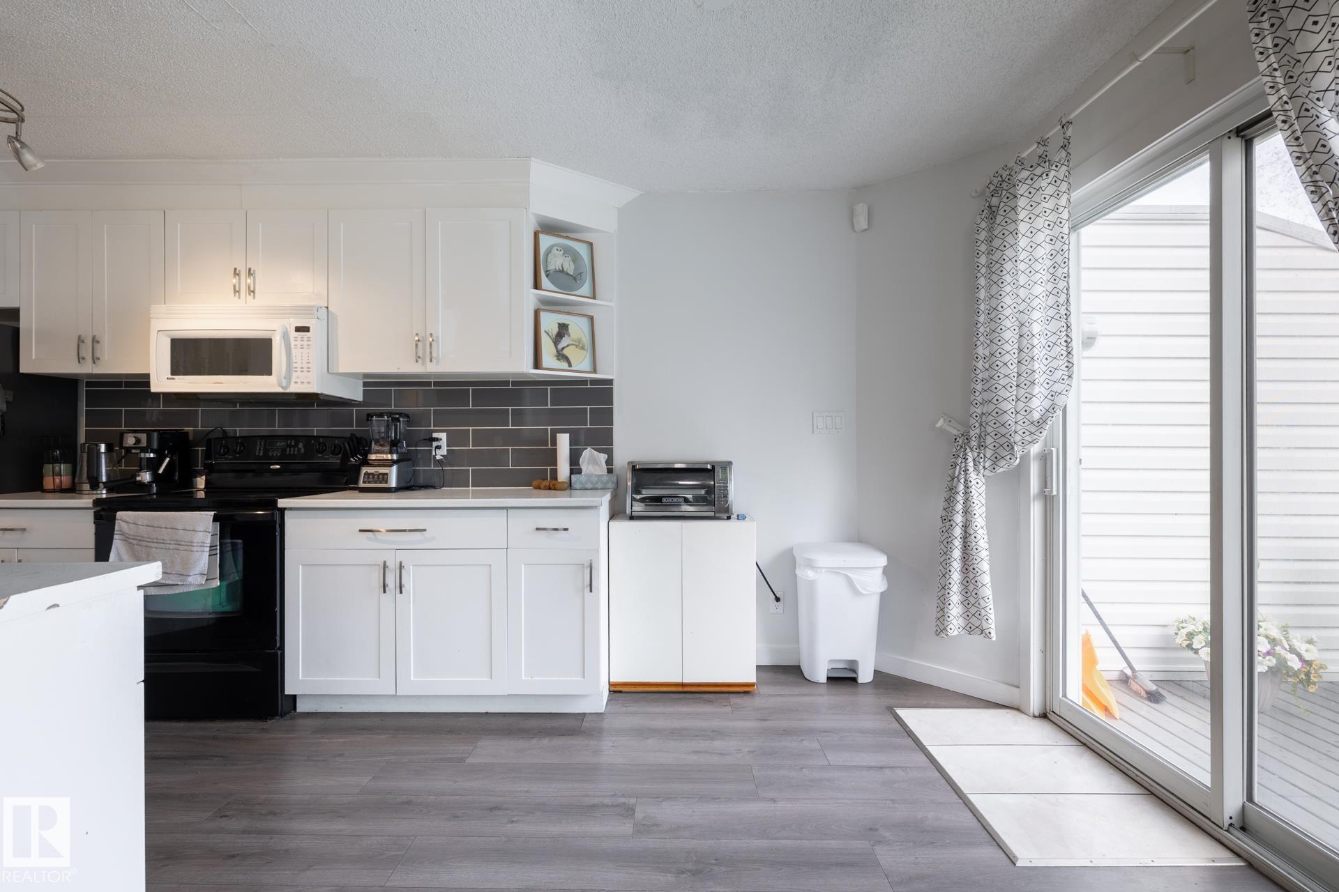Photo 14 at 43 - 1033 Youville Drive W NW, Tawa, Edmonton