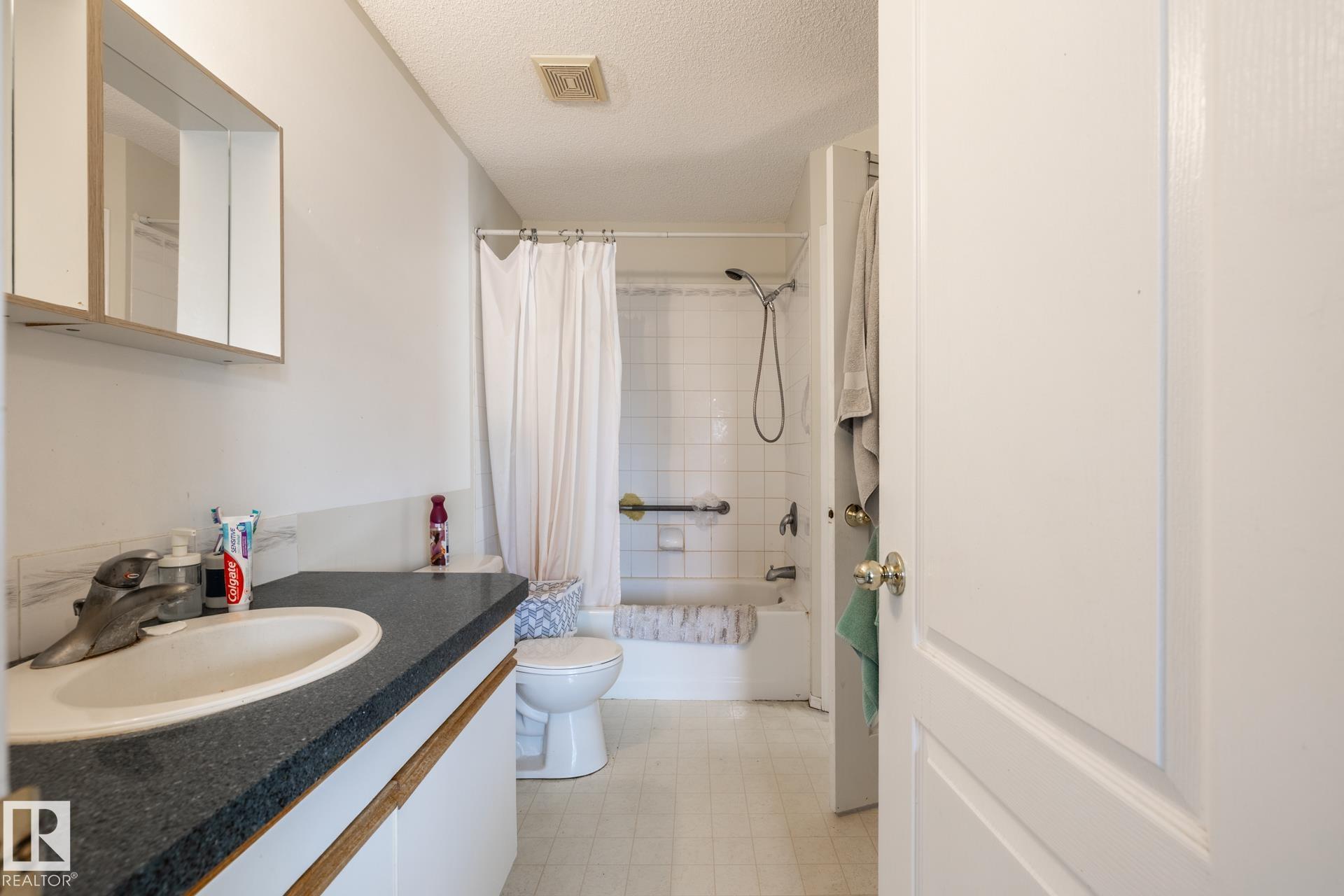 Photo 22 at 43 - 1033 Youville Drive W NW, Tawa, Edmonton