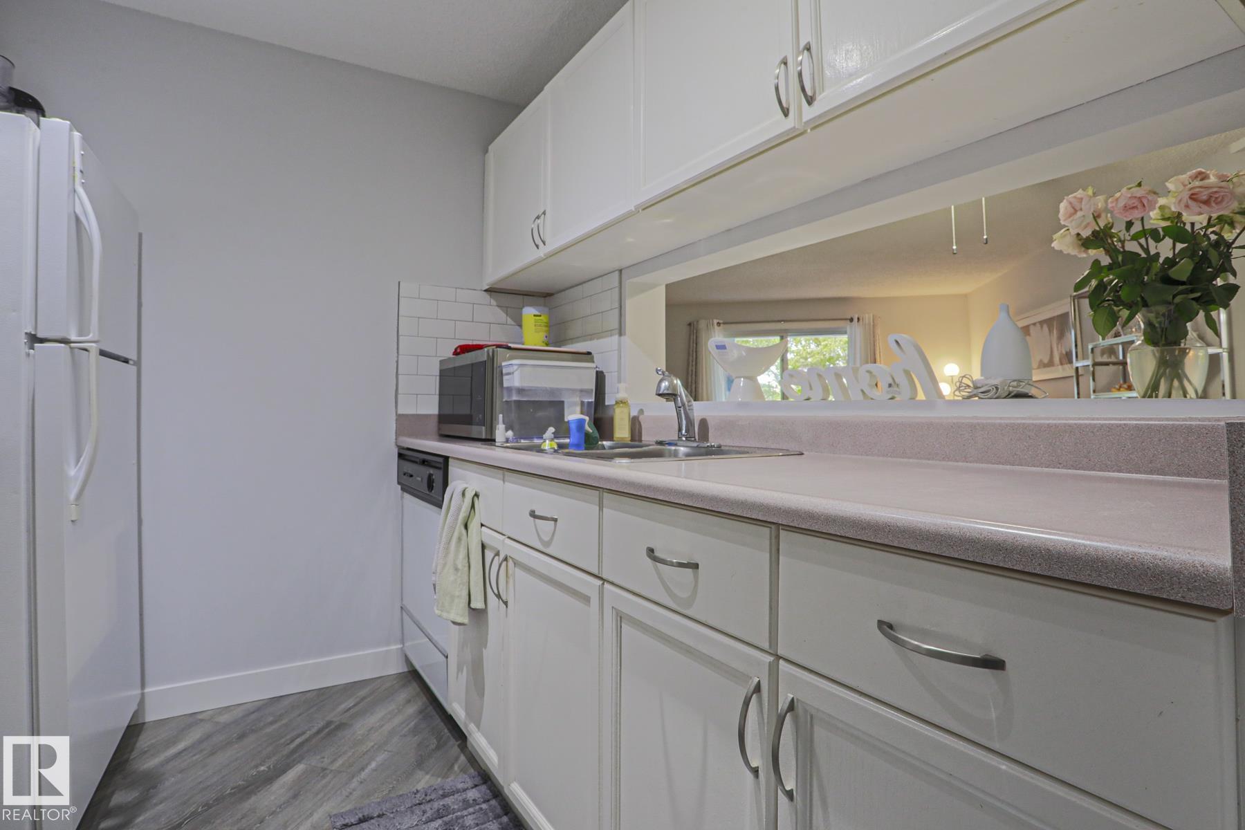 233 - 2520 50 Street NW, Mill Woods Town Centre, Edmonton