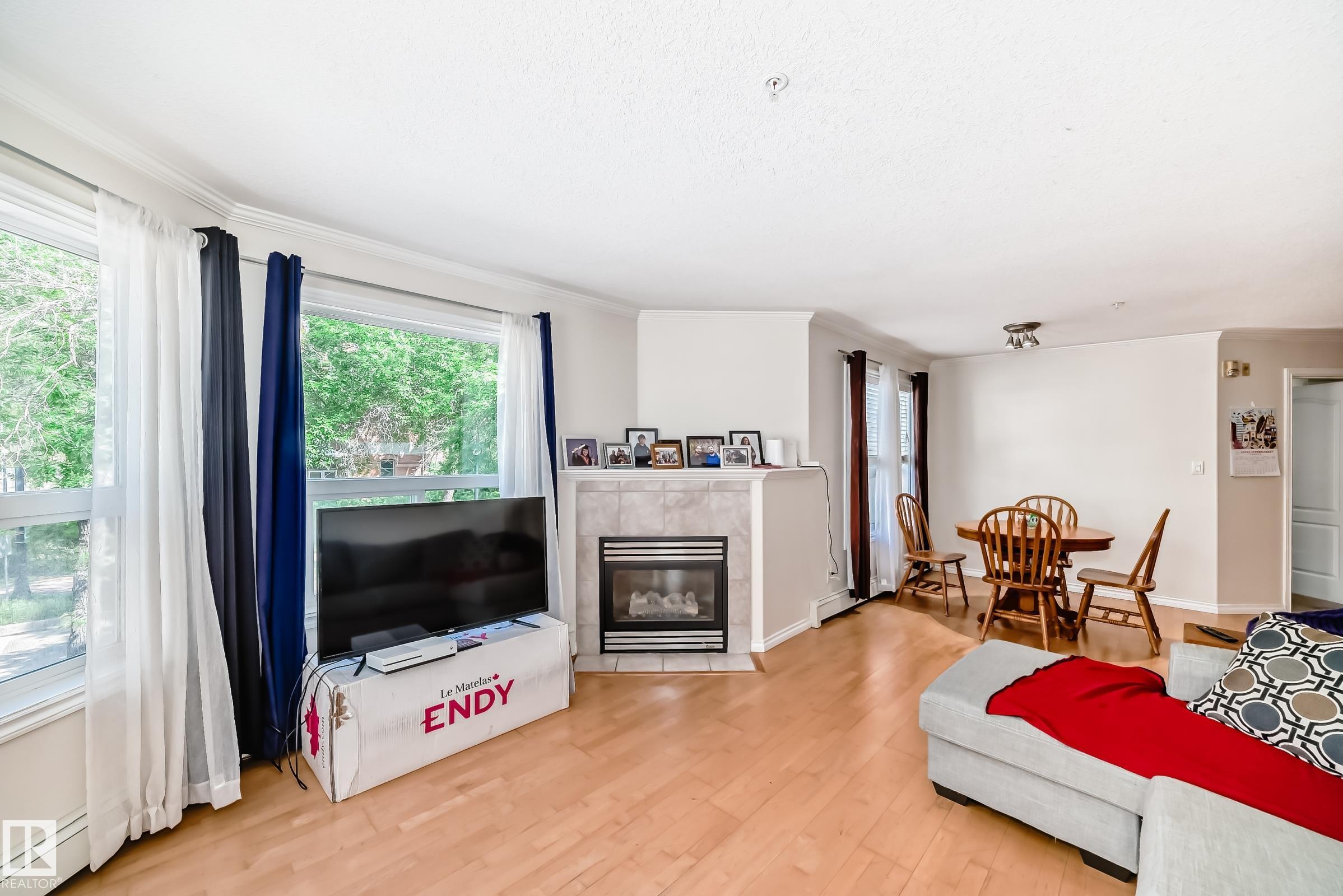 https://zimg.paragon.ice.com/ParagonImages/Property/PM/RAE/225405199/13/0/0/8a5e5b27523ecef935ba048279420aef/1/da9086b46b8185964f73fb8bfd002021/225405199-69eace6f-be95-43f0-a5dc-8c7a11074ff5.JPG