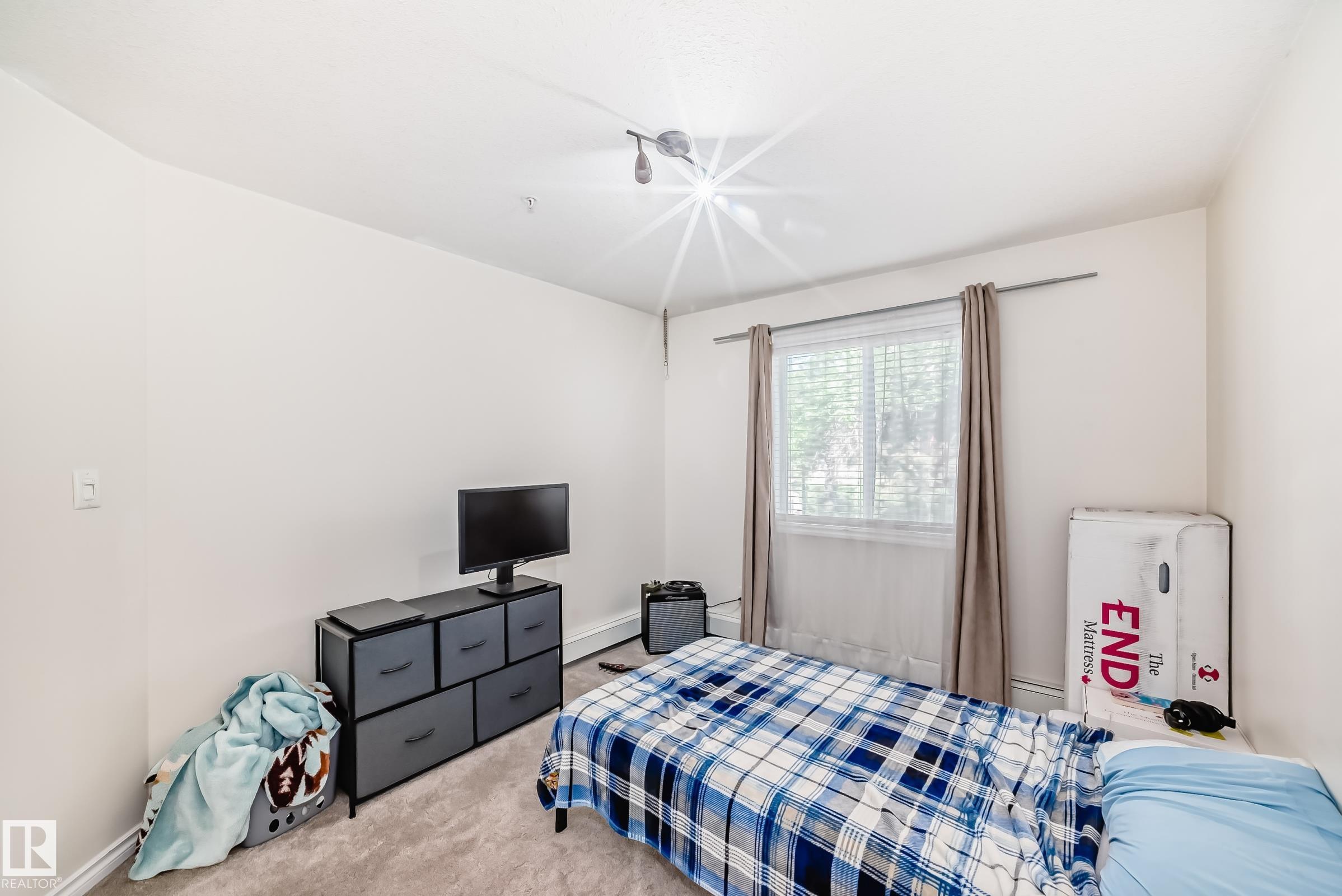 https://zimg.paragon.ice.com/ParagonImages/Property/PM/RAE/225405199/33/0/0/ad2f1b94d43435f7dce3f8955fa8fbd1/1/da9086b46b8185964f73fb8bfd002021/225405199-091e72bd-d7b8-499e-b83f-2bbd21becd63.JPG