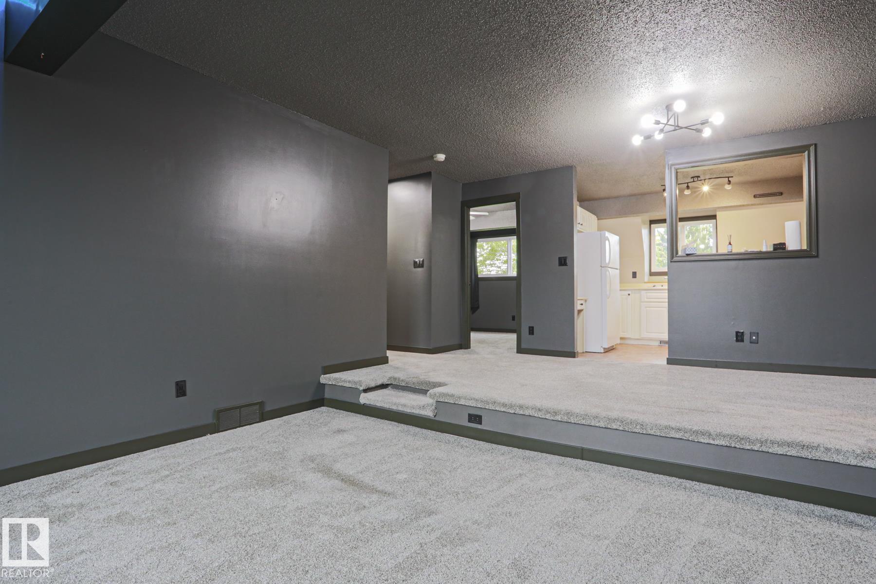 Photo 14 at 3959 62 Street NW, Greenview, Edmonton