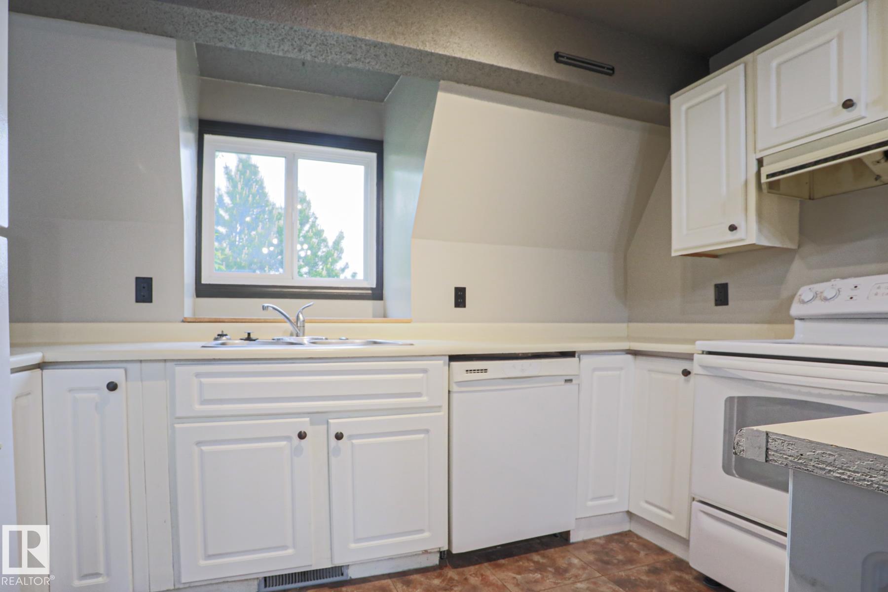 3959 62 Street NW, Greenview, Edmonton