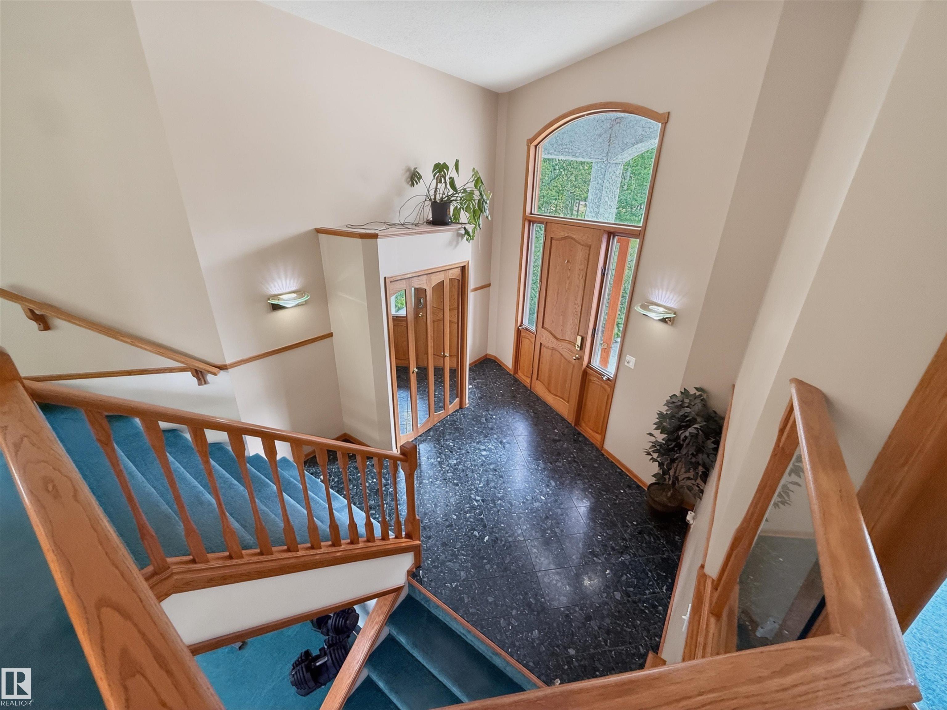 Photo 9 at 11922 226 Street NW, Kinglet Gardens, Edmonton