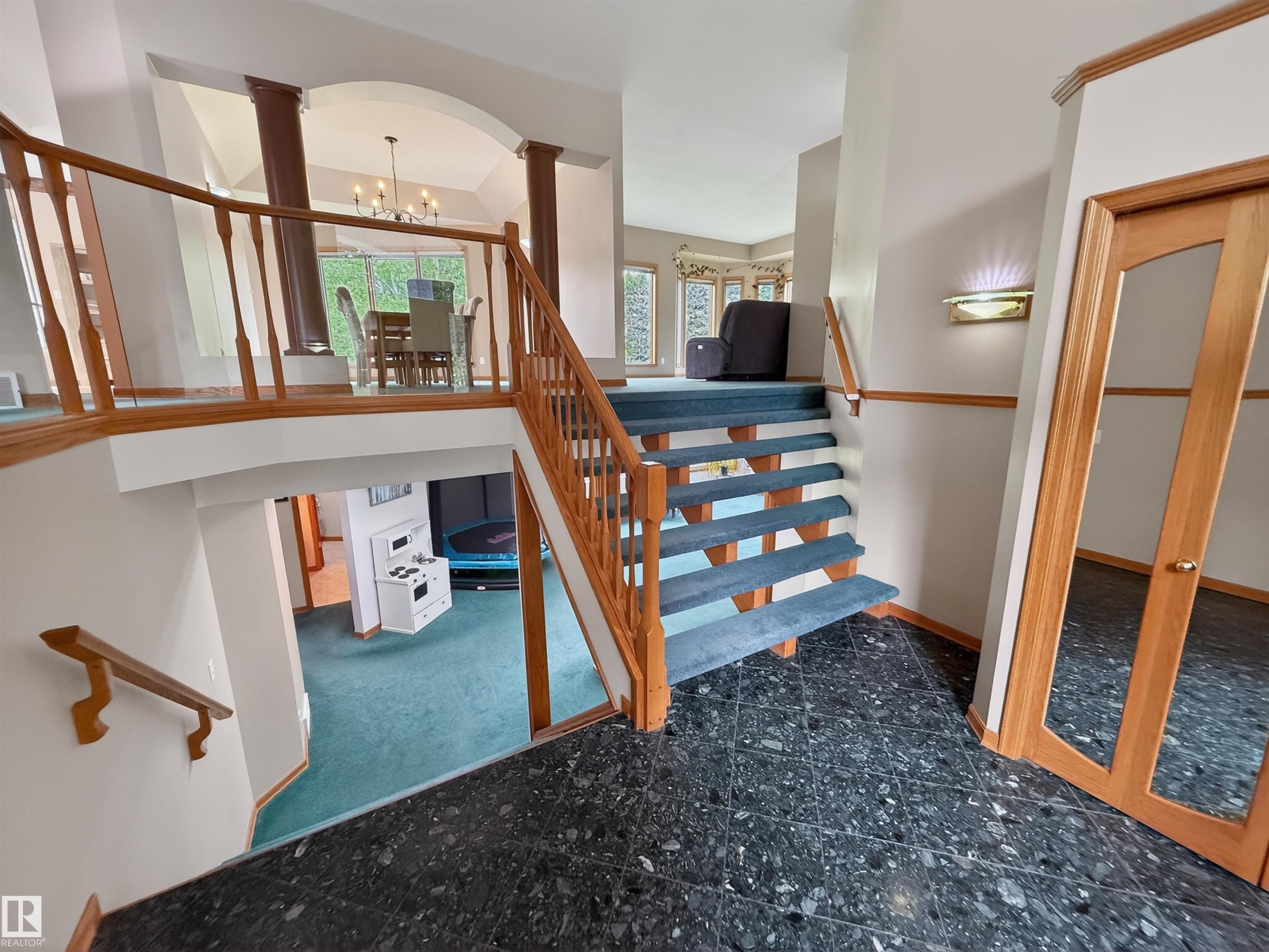 Photo 10 at 11922 226 Street NW, Kinglet Gardens, Edmonton