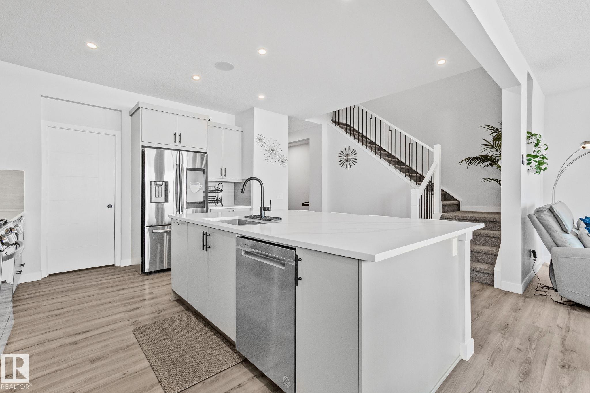 15816 29 Avenue SW, Glenridding Ravine, Edmonton