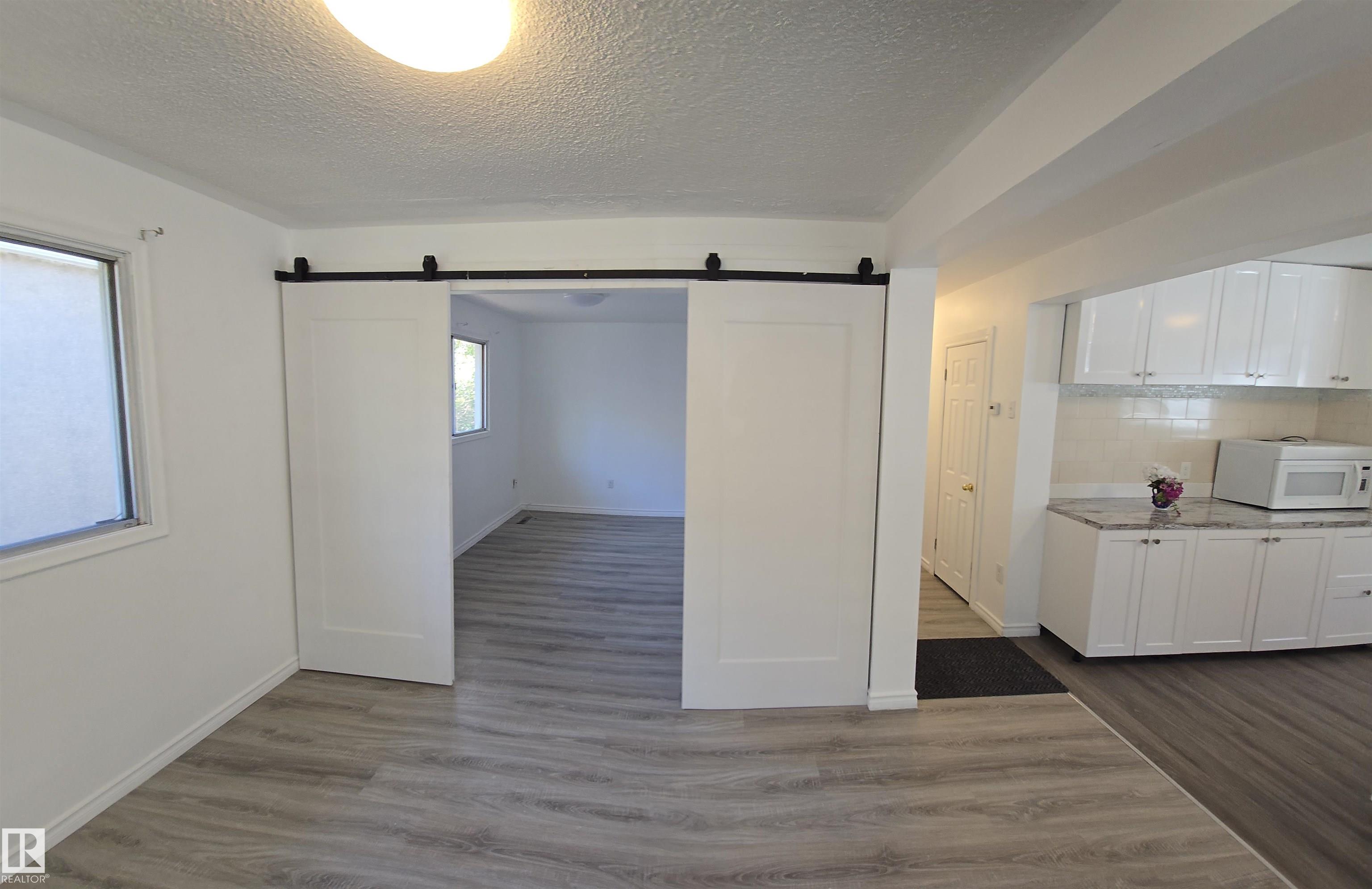 Photo 11 at 11430 81 Street NW, Parkdale, Edmonton