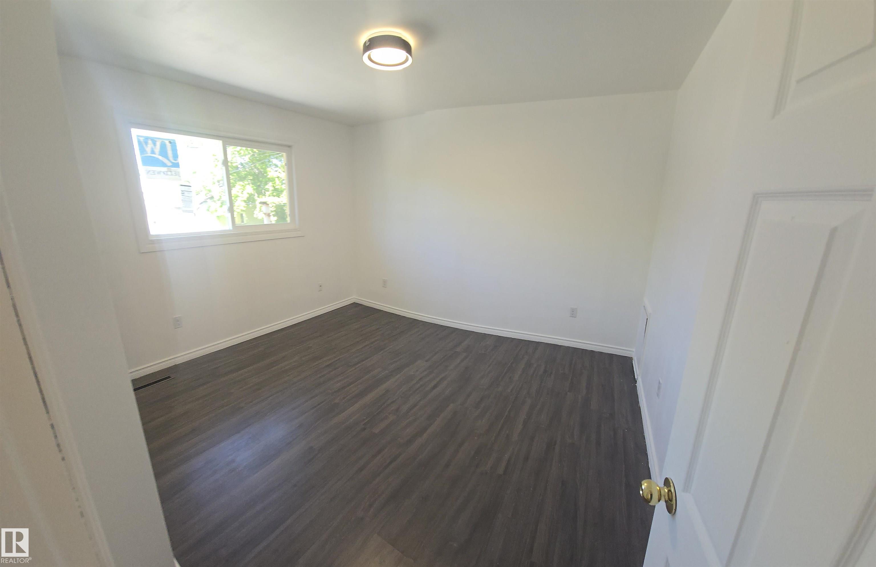 Photo 19 at 11430 81 Street NW, Parkdale, Edmonton