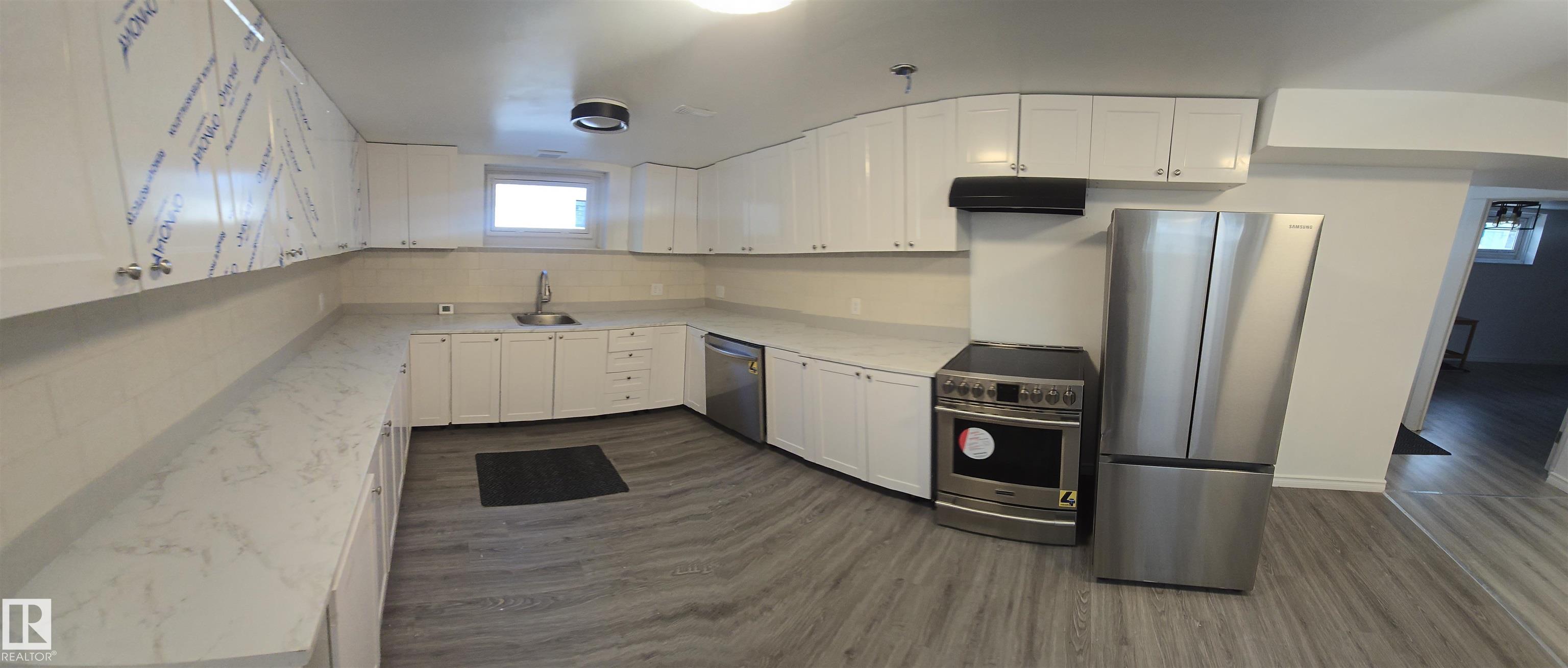 Photo 23 at 11430 81 Street NW, Parkdale, Edmonton