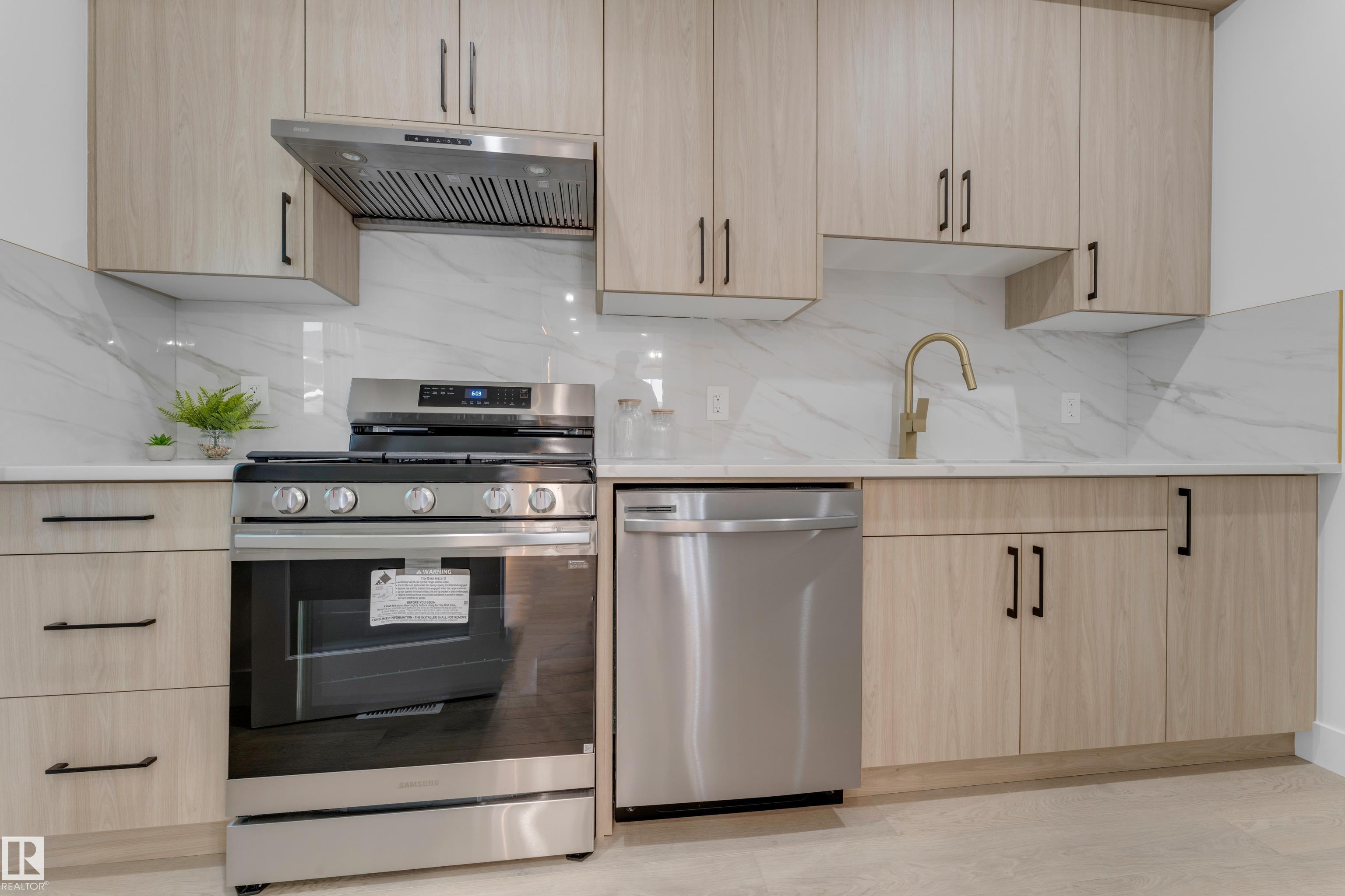 Photo 18 at 206 Linden Loop, Woodbend, Leduc