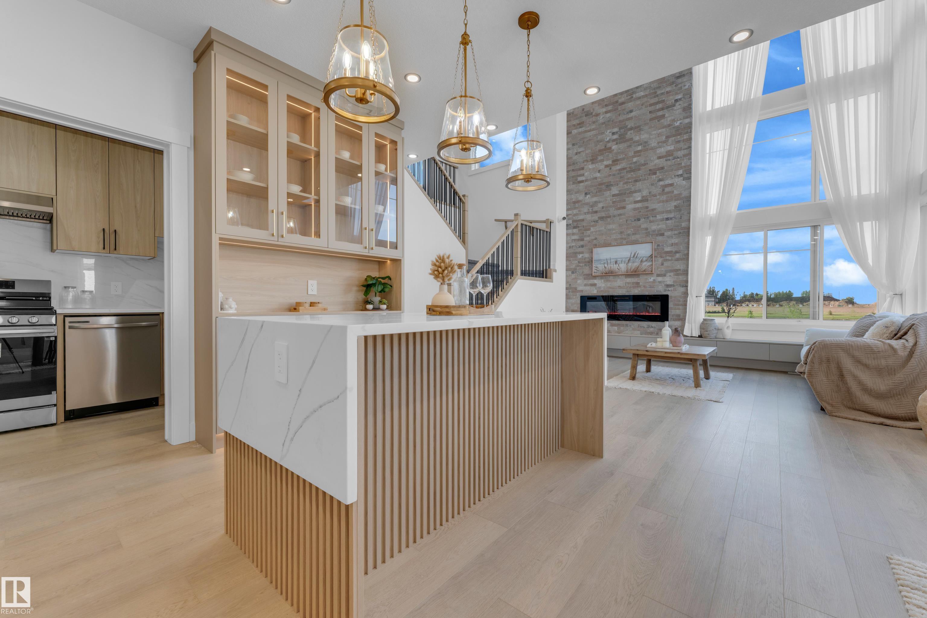 Photo 7 at 206 Linden Loop, Woodbend, Leduc