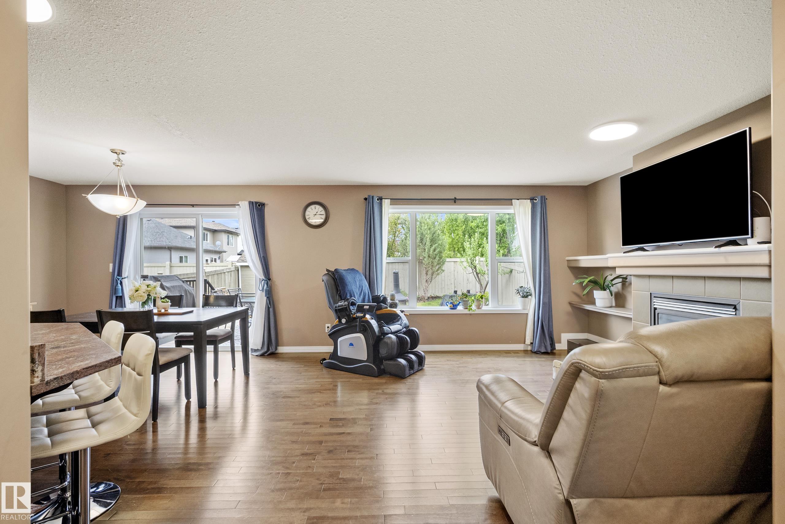 Photo 15 at 6715 19 Avenue SW, Summerside, Edmonton