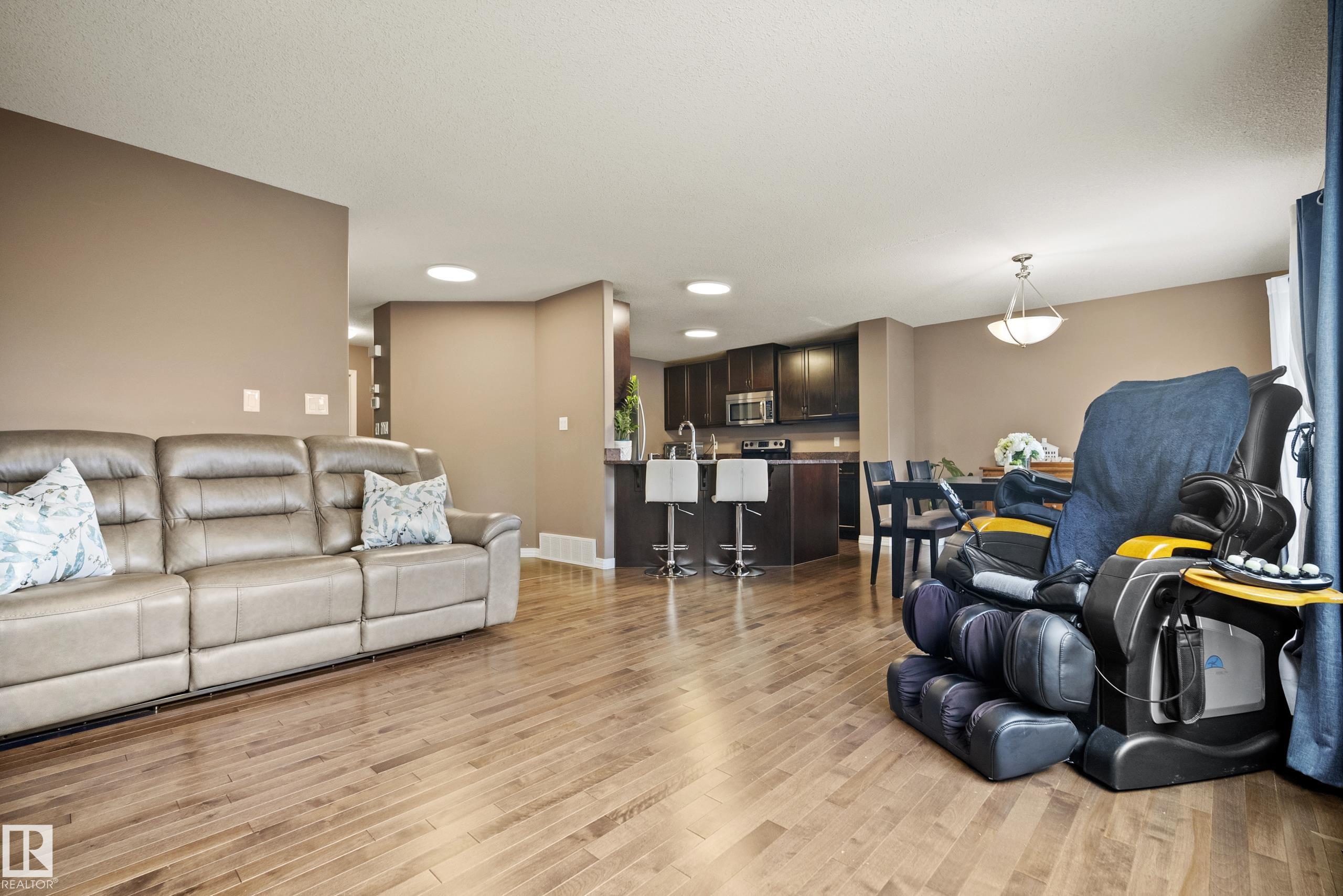 Photo 6 at 6715 19 Avenue SW, Summerside, Edmonton