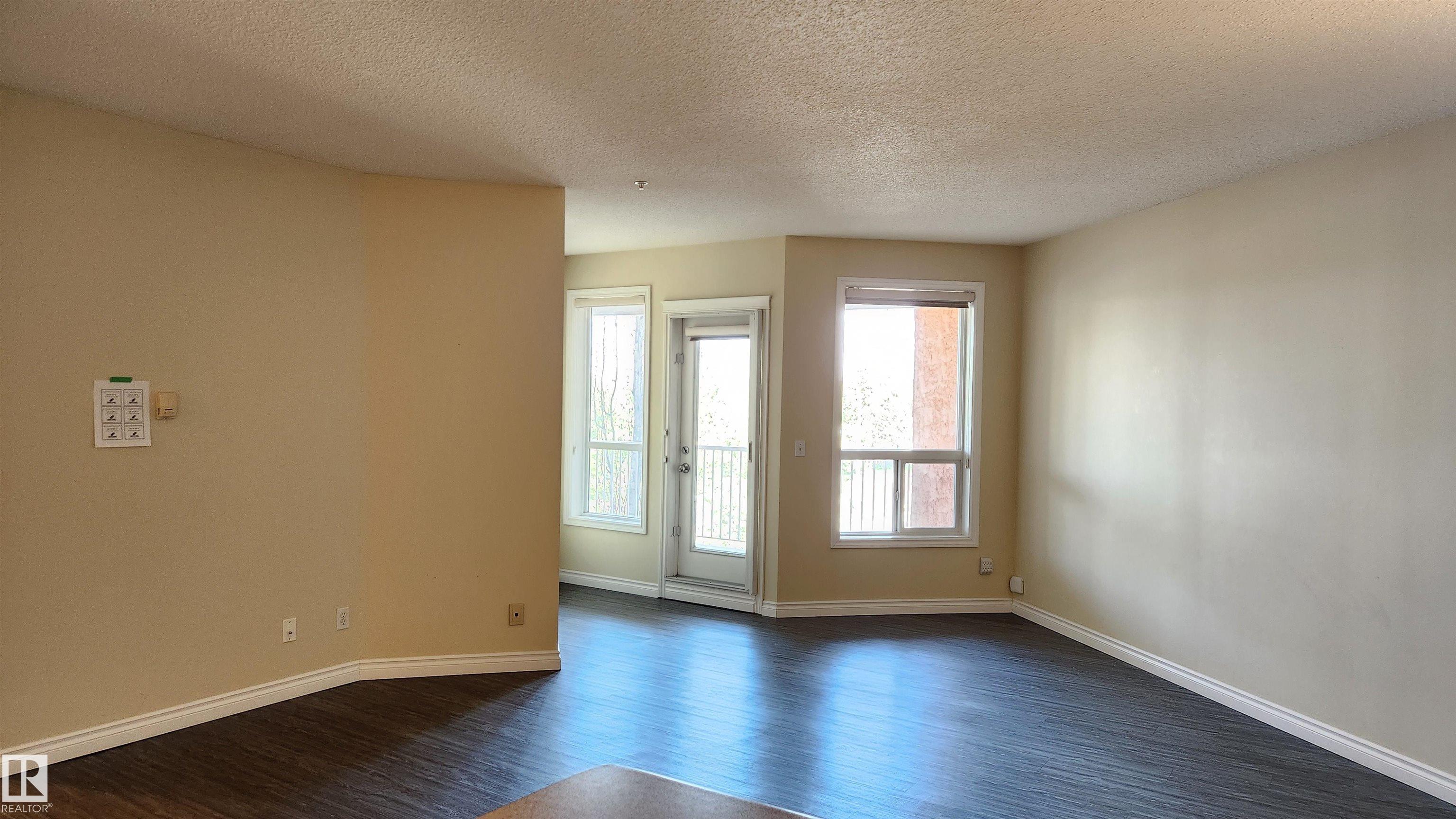 https://zimg.paragon.ice.com/ParagonImages/Property/PM/RAE/225405254/8/0/0/dc7cdf61e33de1c95ebc1754bdcbd26e/1/f0e8a1bb00be8cc3fd76aff7d15bc4cb/225405254-54a686c9-a537-4571-b14e-e669d313bec0.JPG