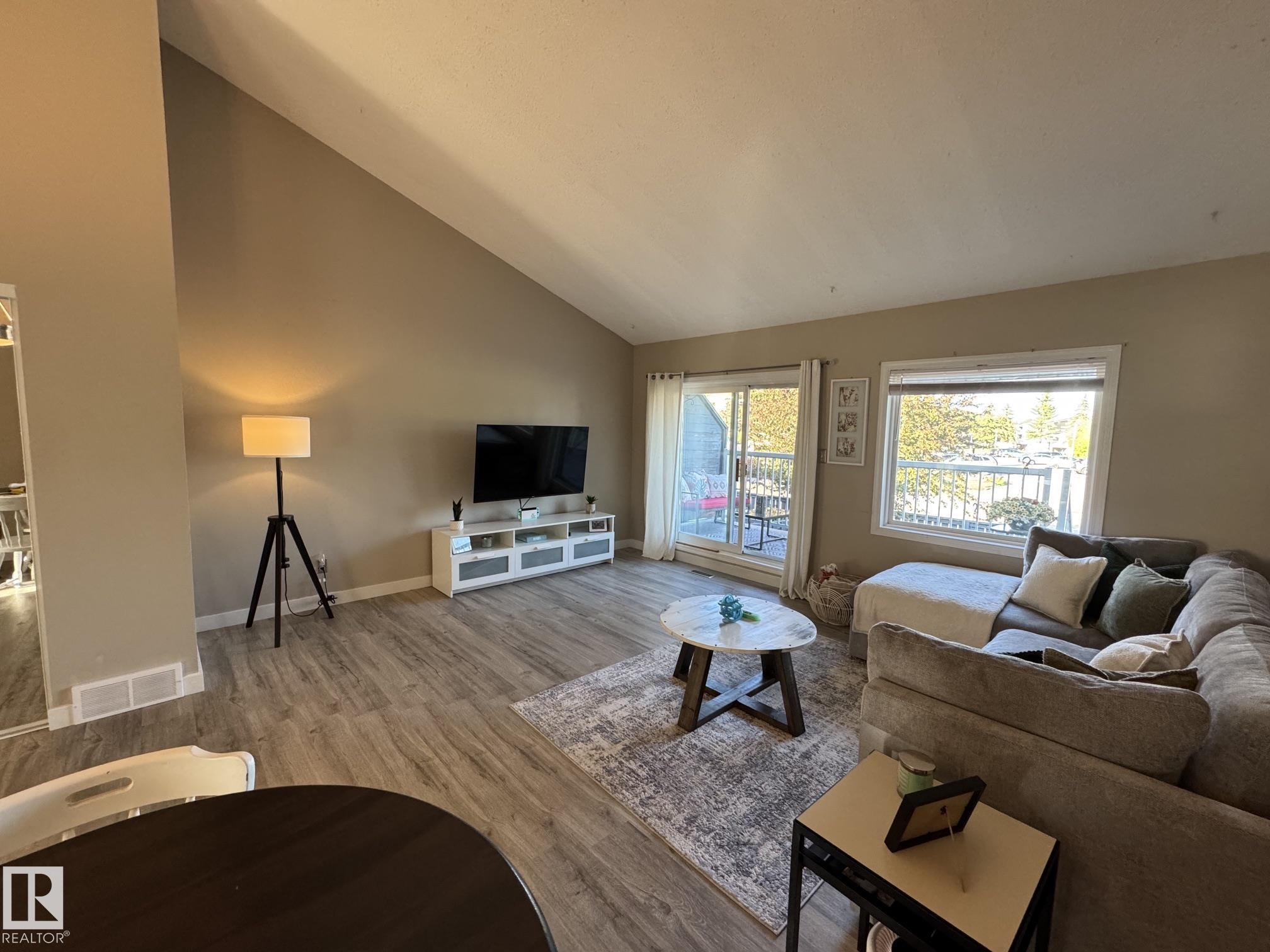 3  6220 172 Street NW, Callingwood South, Edmonton