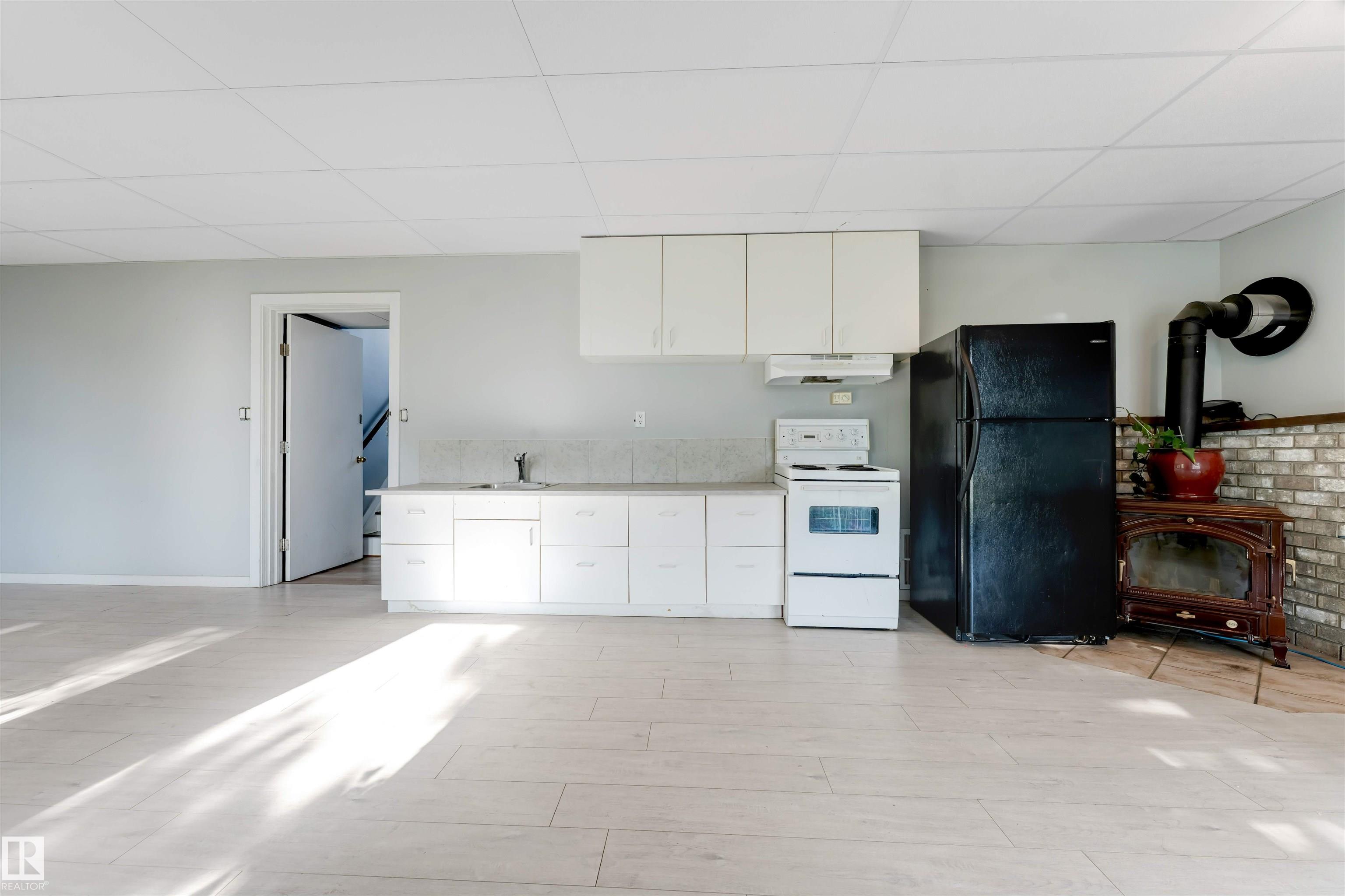 Photo 42 at 50436 Rge Rd 220, None, Rural Leduc County